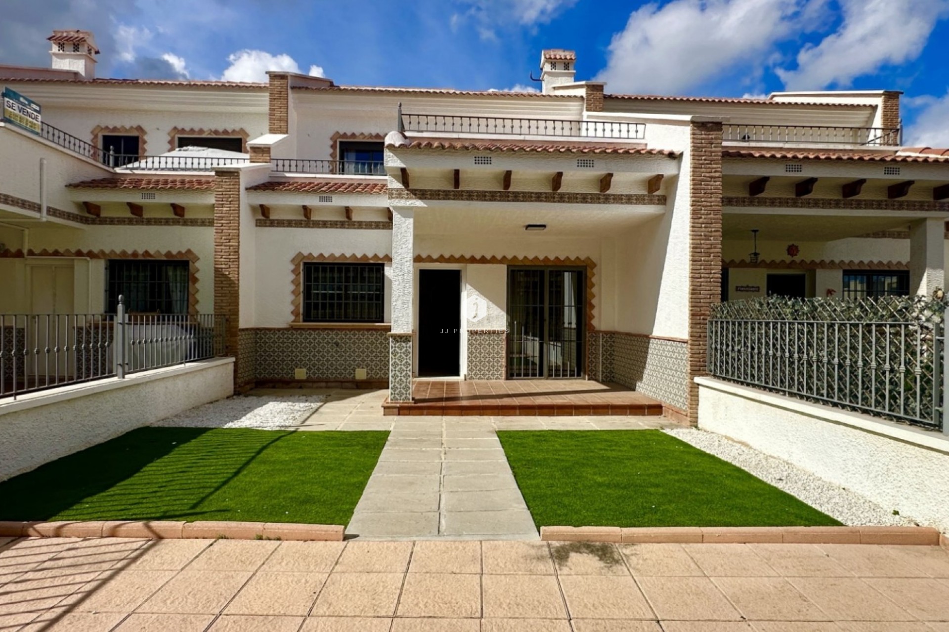 Resale - Chalet -
San Miguel de Salinas - Inland