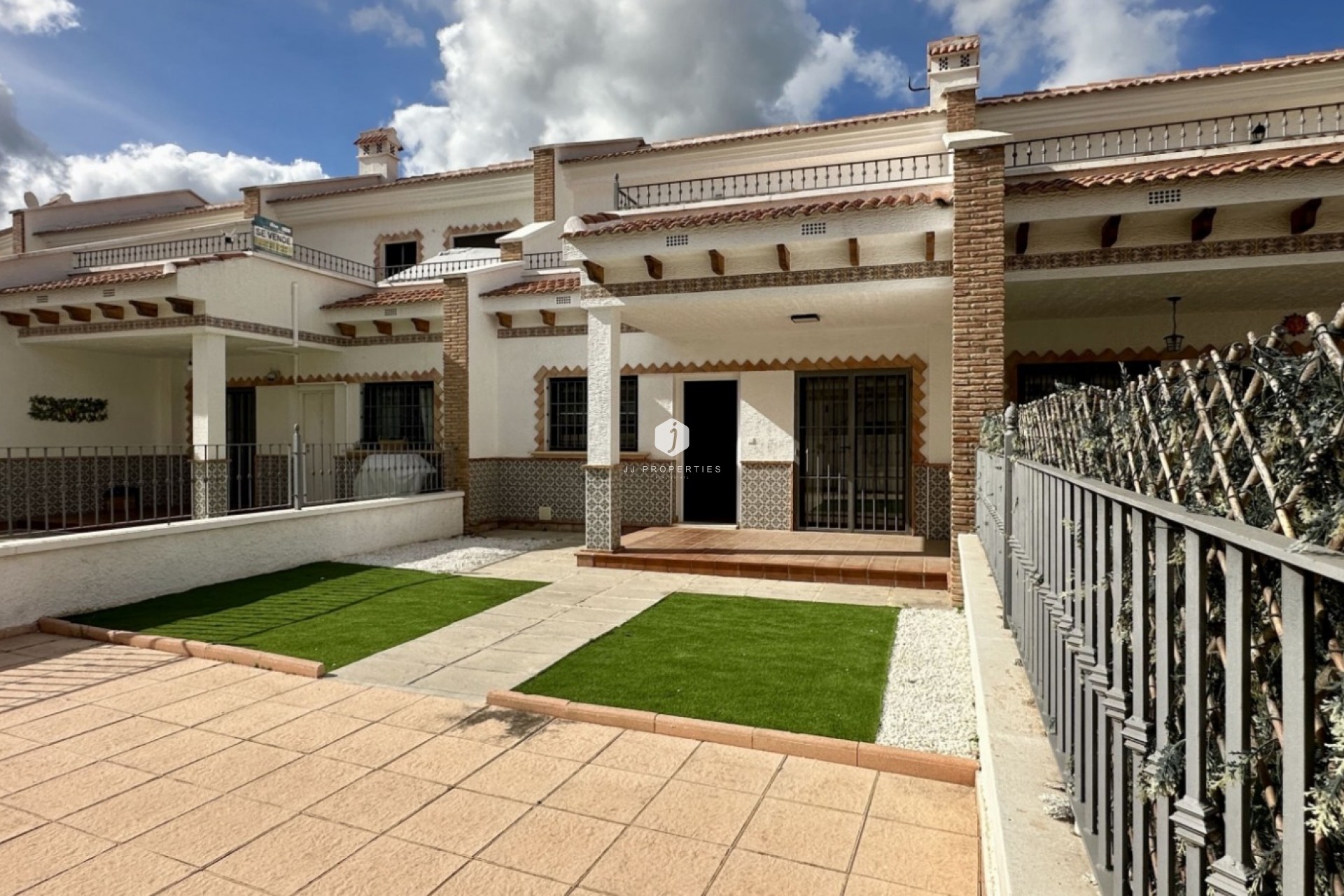 Resale - Chalet -
San Miguel de Salinas - Inland