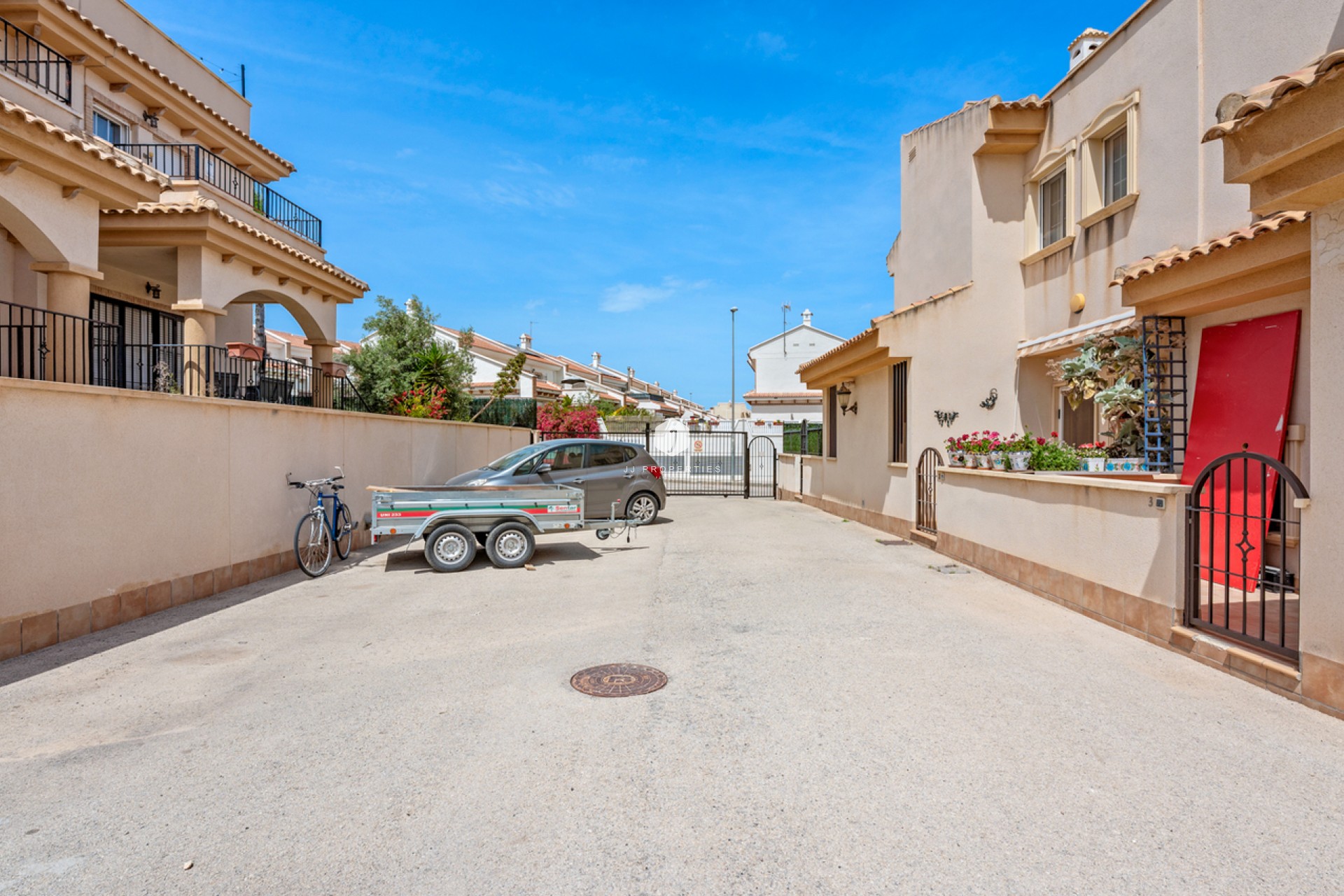 Resale - Chalet -
San Miguel de Salinas - Inland