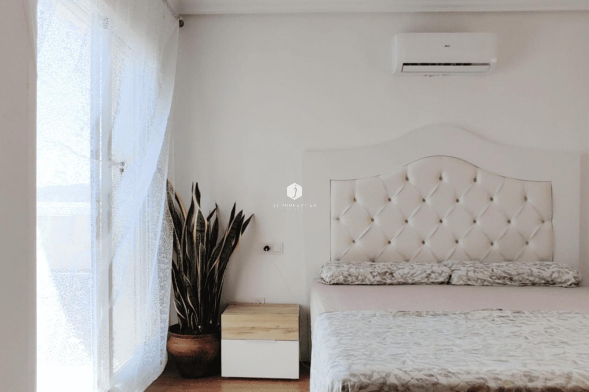 Resale - Chalet -
San Miguel de Salinas - Mirador De San Miguel