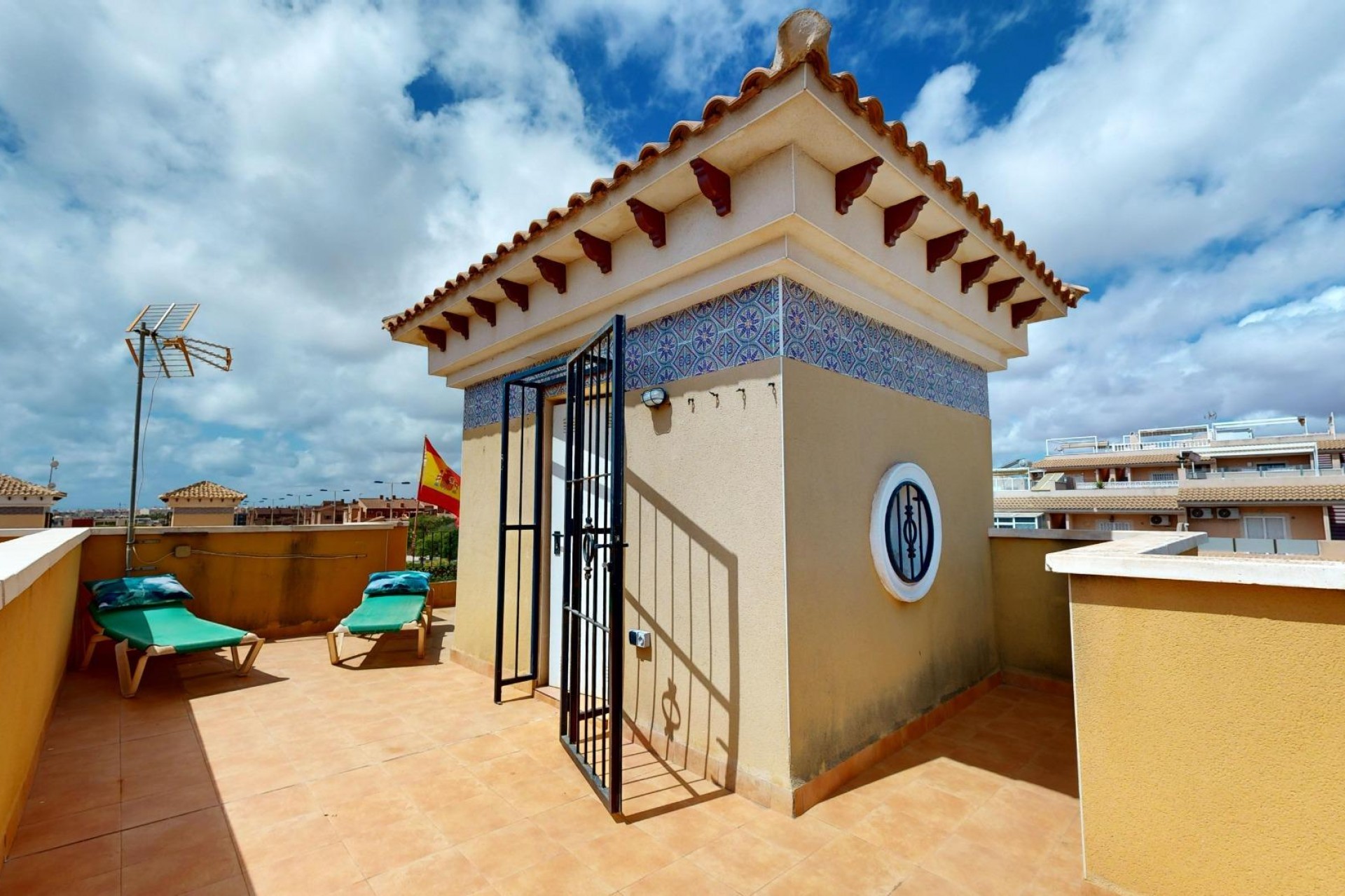 Resale - Chalet -
Torrevieja - Aguas Nuevas 1