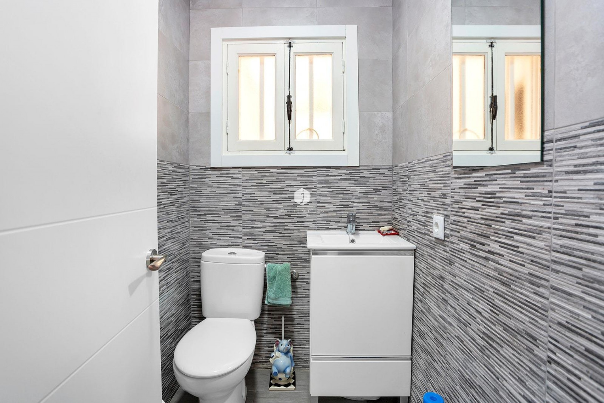 Resale - Chalet -
Torrevieja - Aguas Nuevas 1