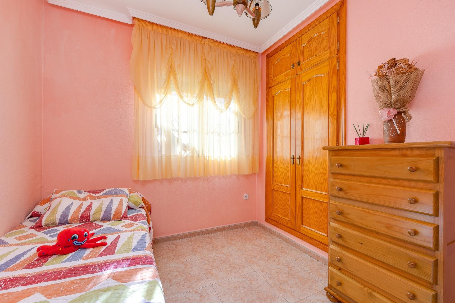 Resale - Chalet -
Torrevieja - Aguas Nuevas 2