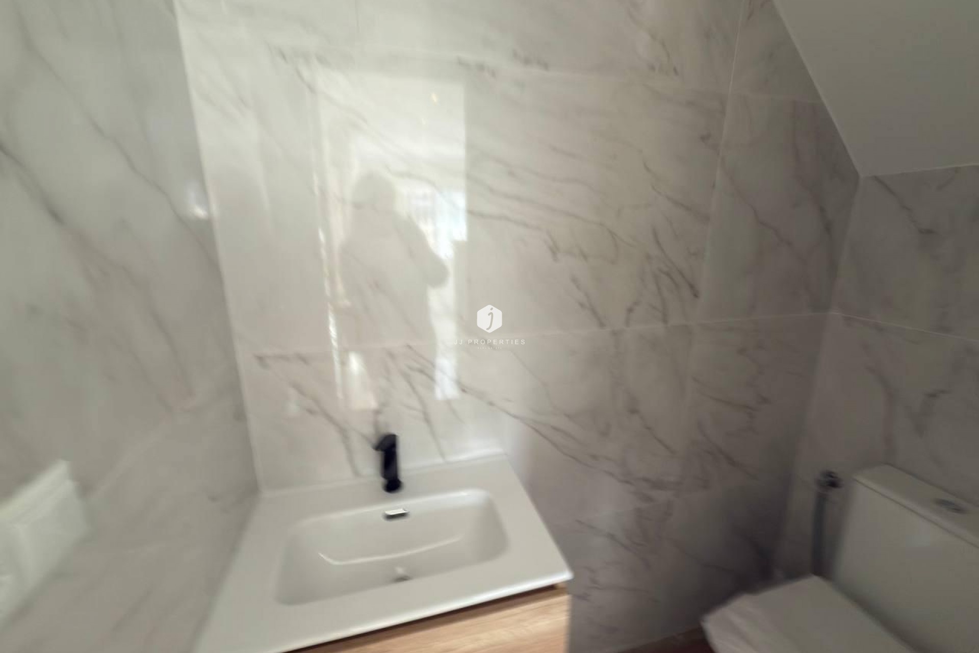 Resale - Chalet -
Torrevieja - aguas nuevas