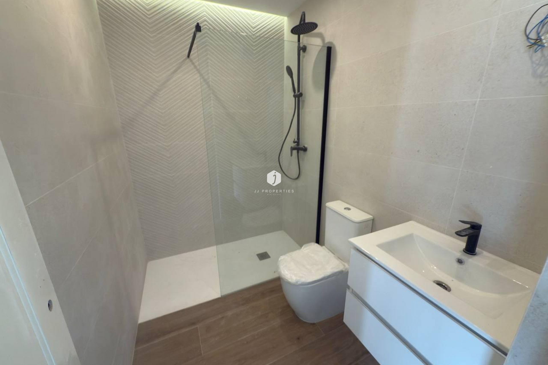 Resale - Chalet -
Torrevieja - aguas nuevas