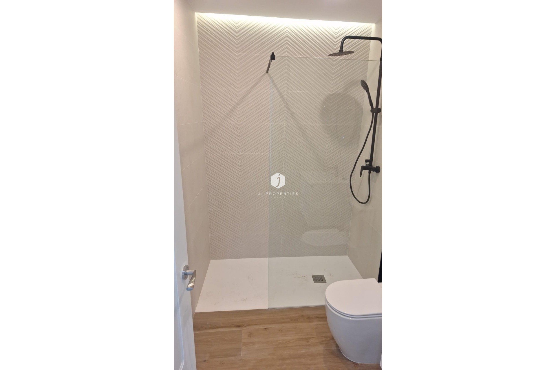 Resale - Chalet -
Torrevieja - aguas nuevas