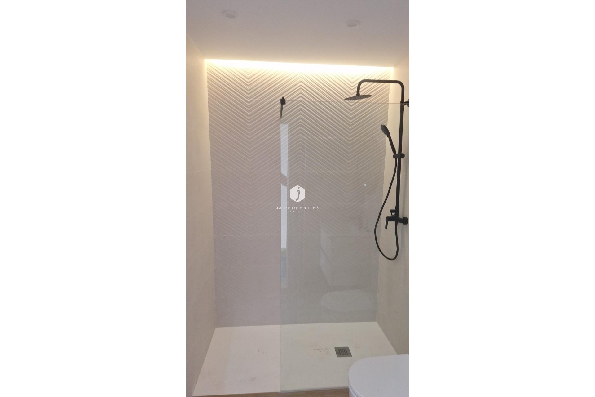 Resale - Chalet -
Torrevieja - aguas nuevas