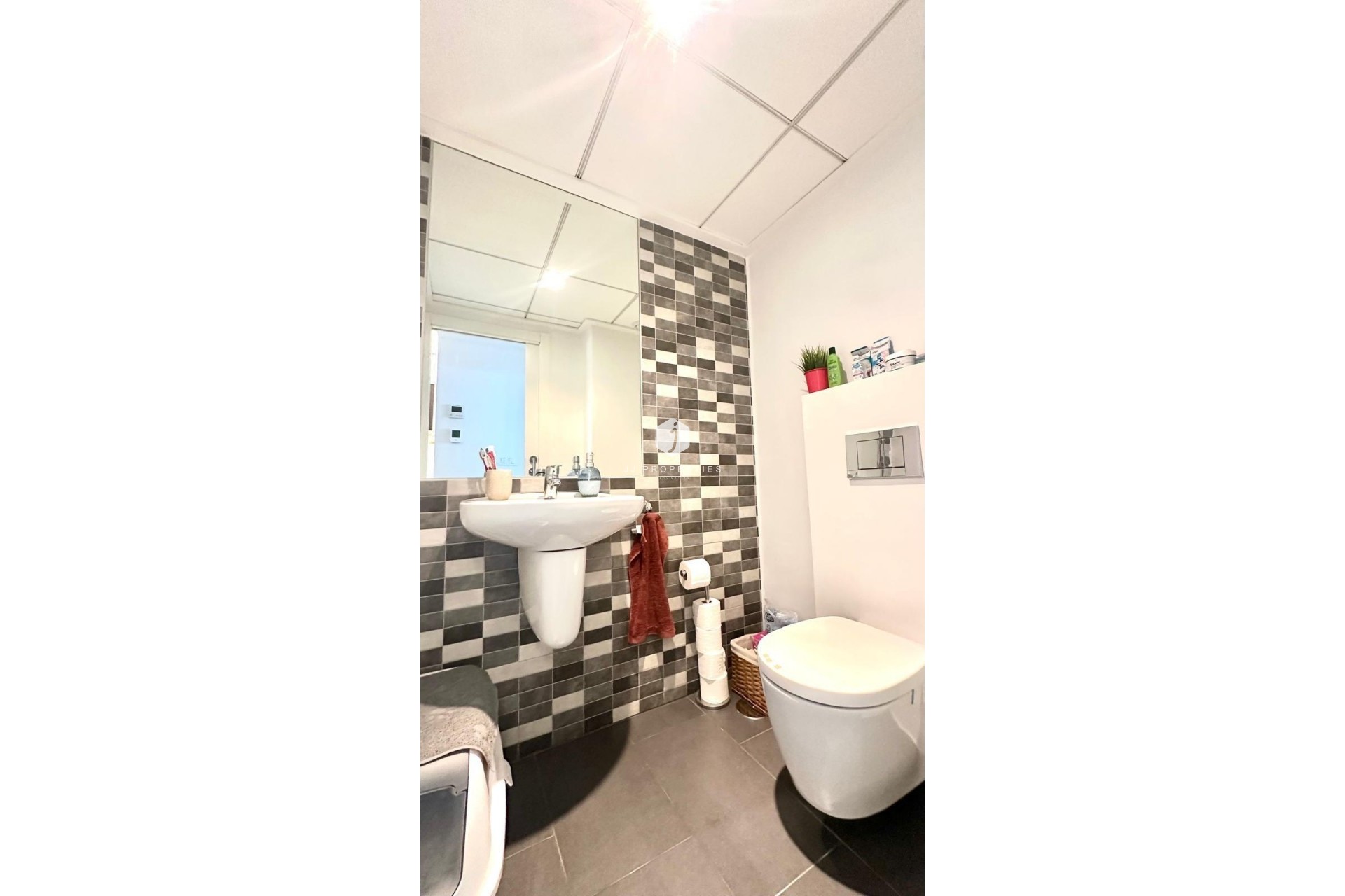 Resale - Chalet -
Torrevieja - aguas nuevas