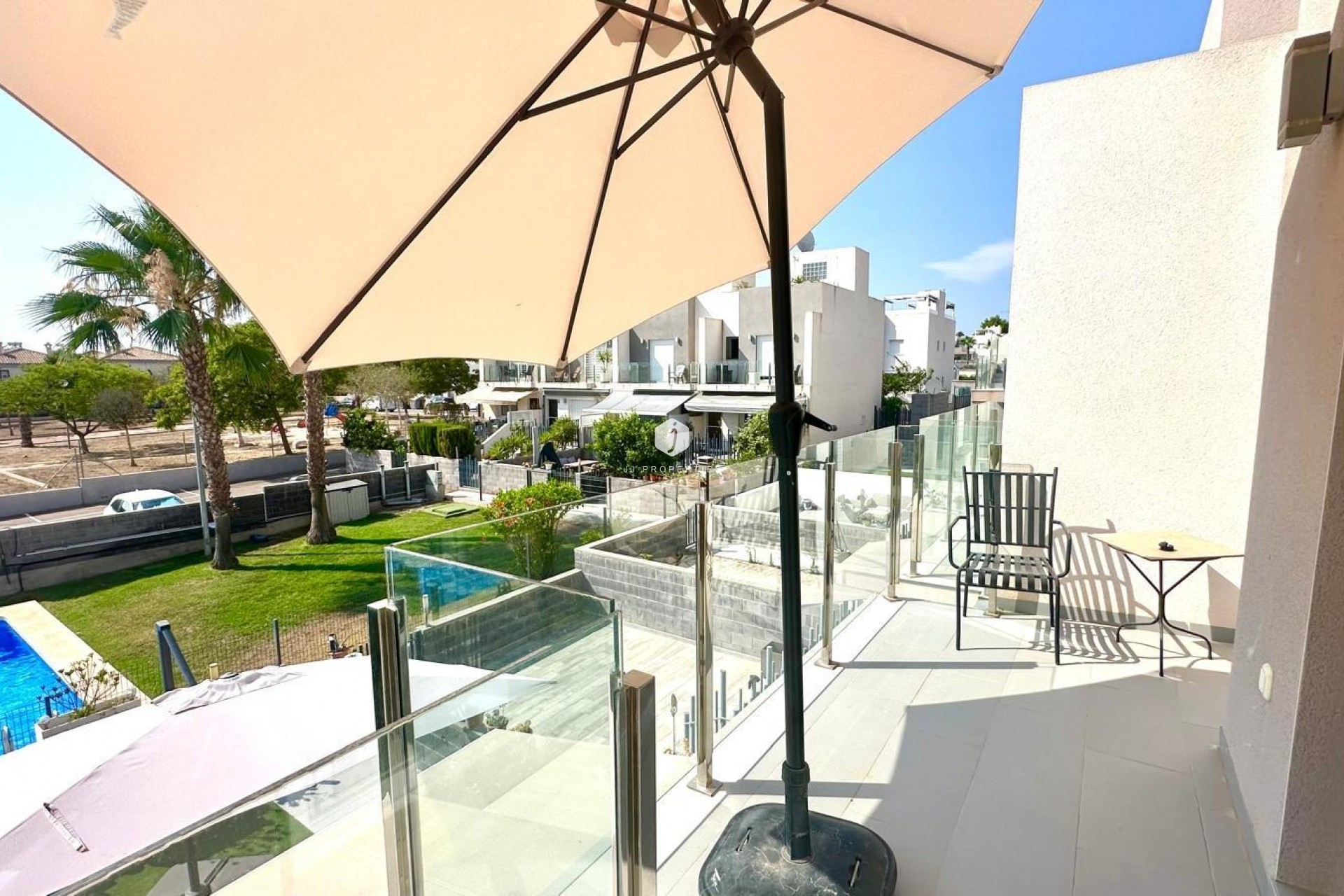 Resale - Chalet -
Torrevieja - aguas nuevas