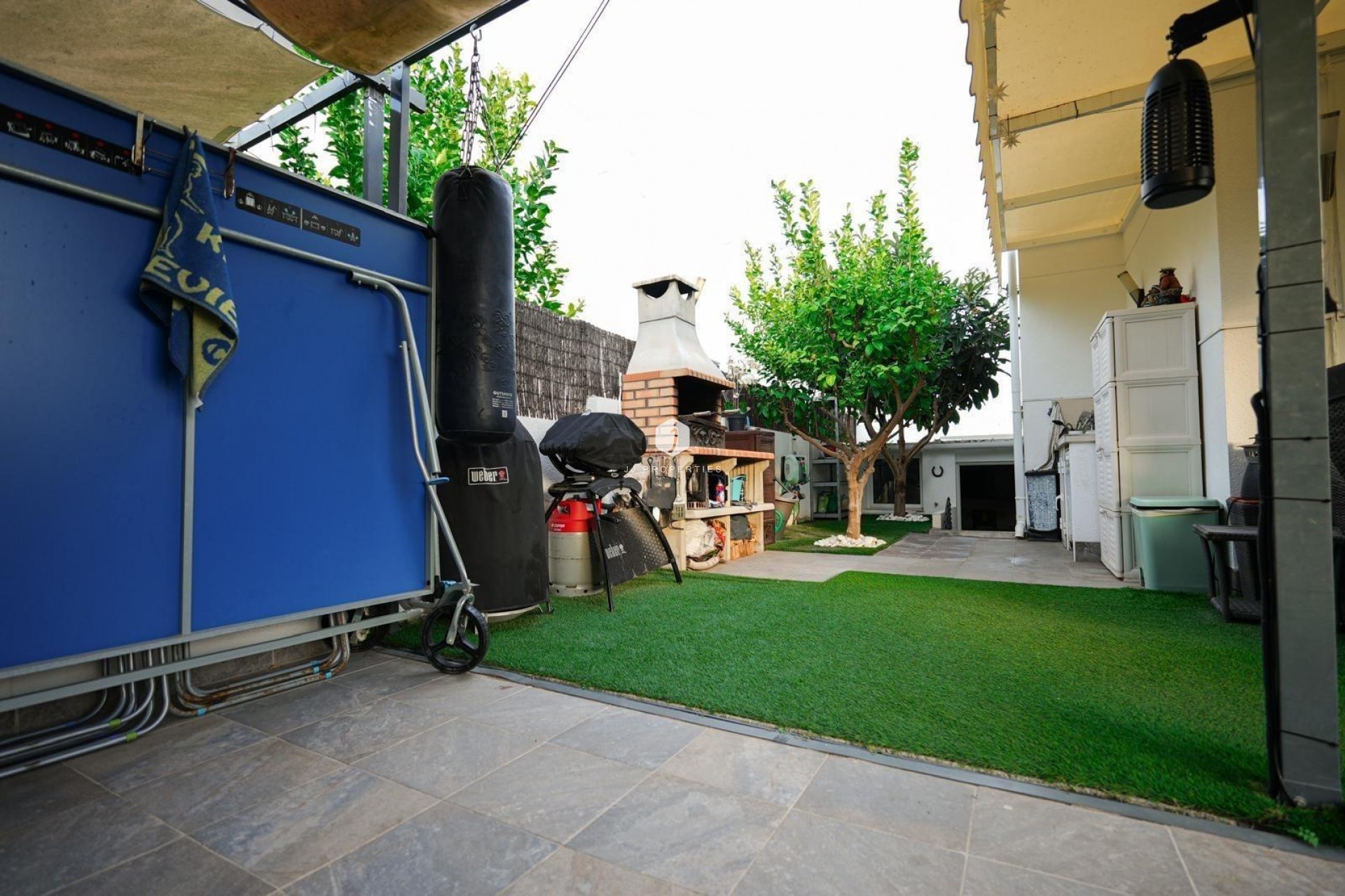 Resale - Chalet -
Torrevieja - aguas nuevas