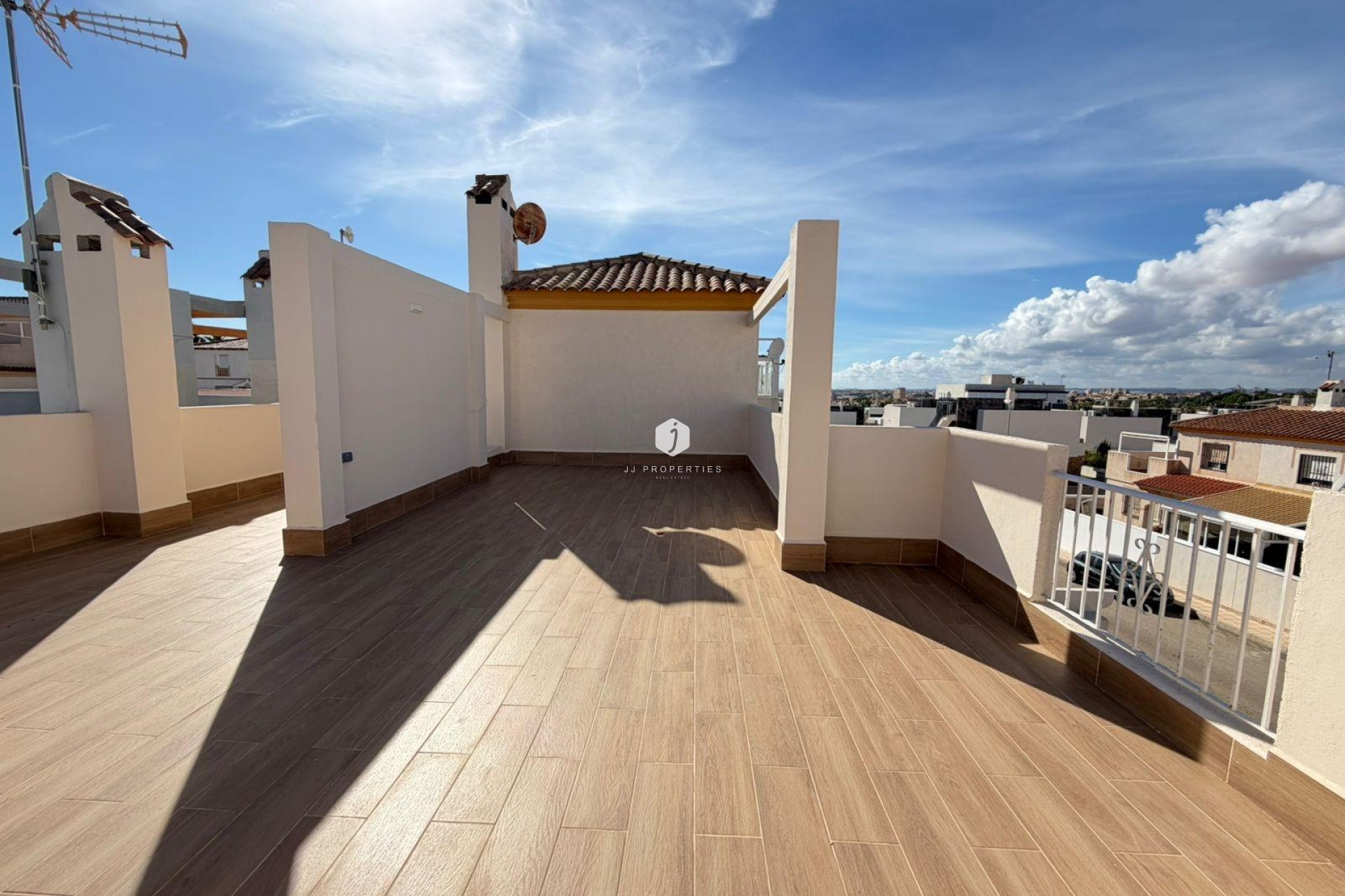 Resale - Chalet -
Torrevieja - Cabo cervera