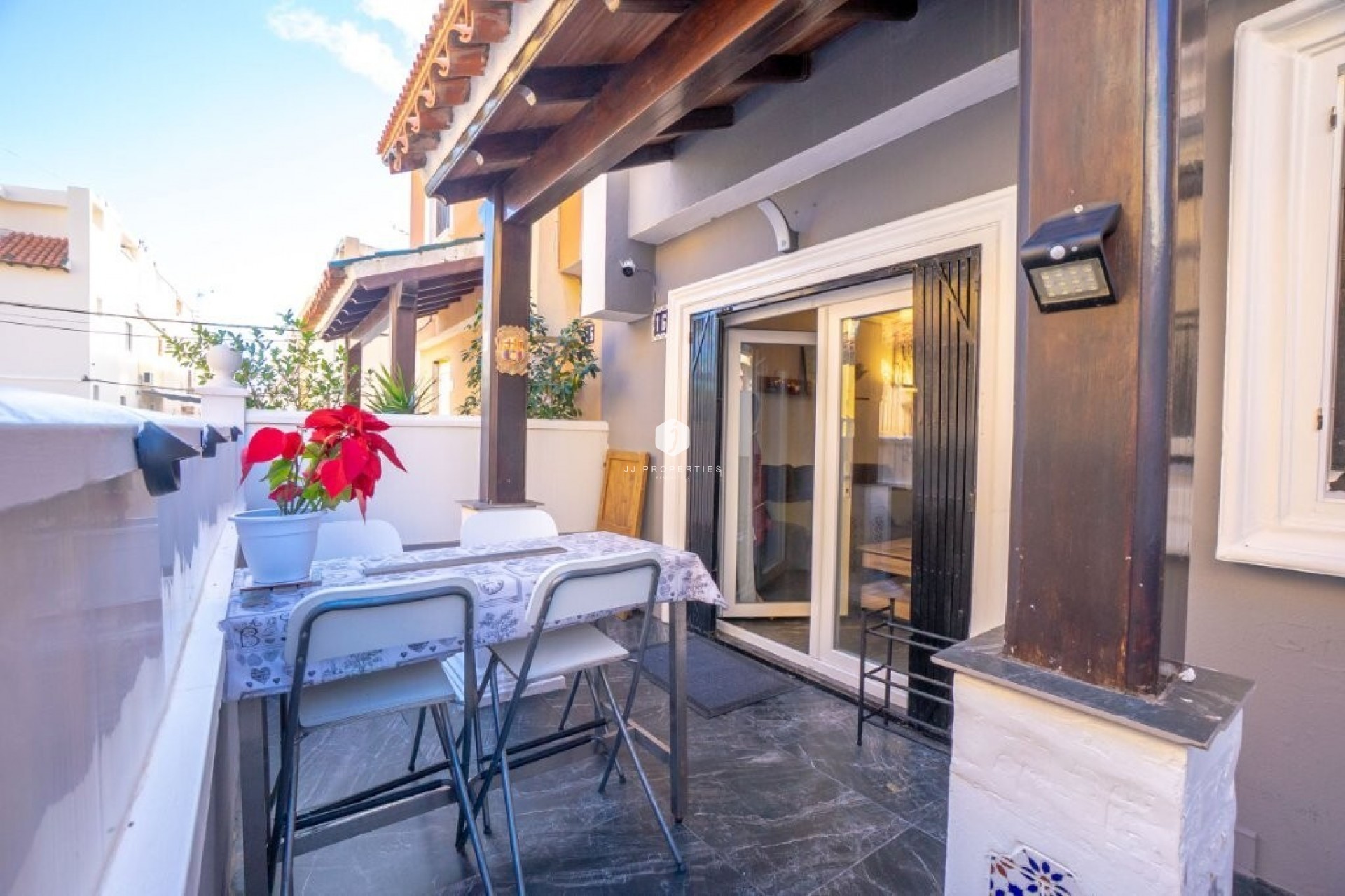 Resale - Chalet -
Torrevieja - Cabo cervera