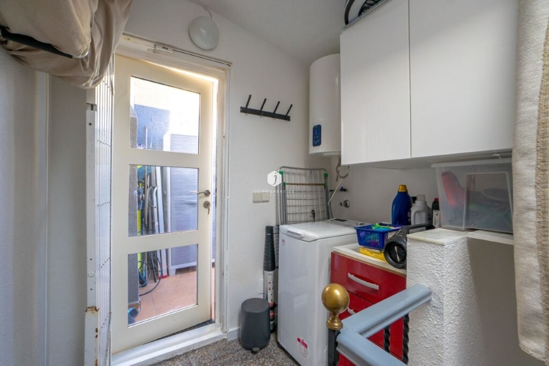 Resale - Chalet -
Torrevieja - Cabo cervera