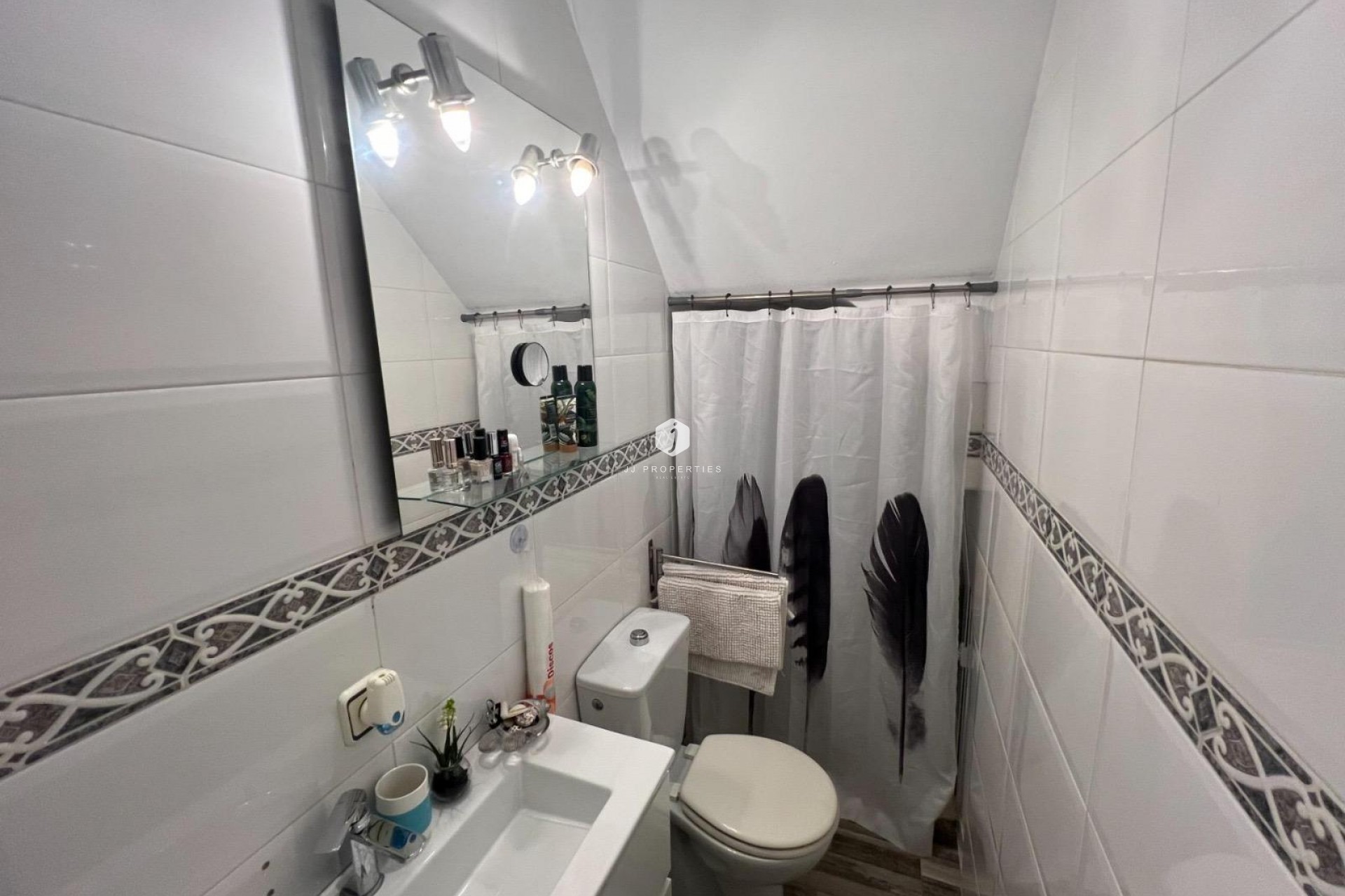 Resale - Chalet -
Torrevieja - Calas blanca