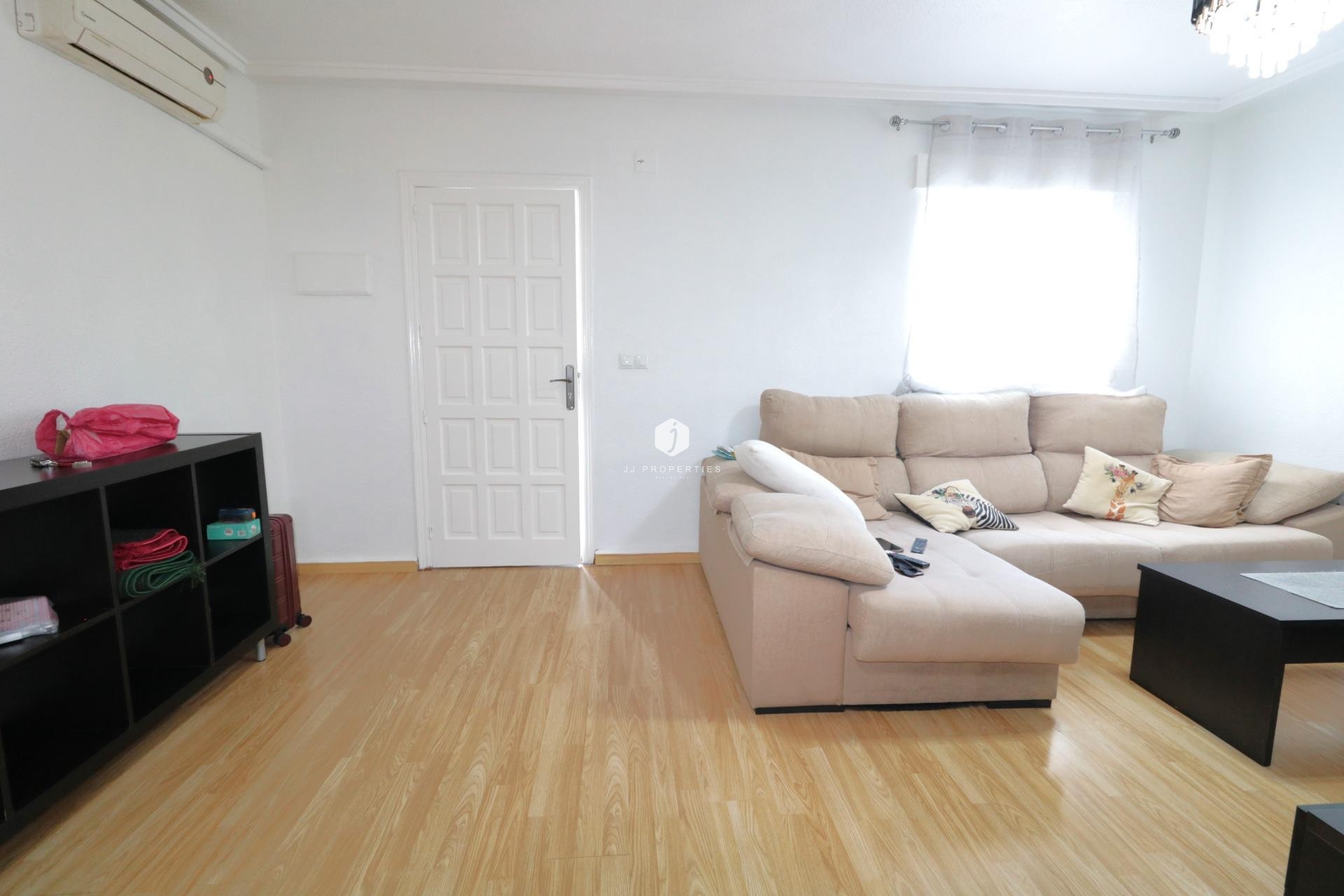 Resale - Chalet -
Torrevieja - Carrefour