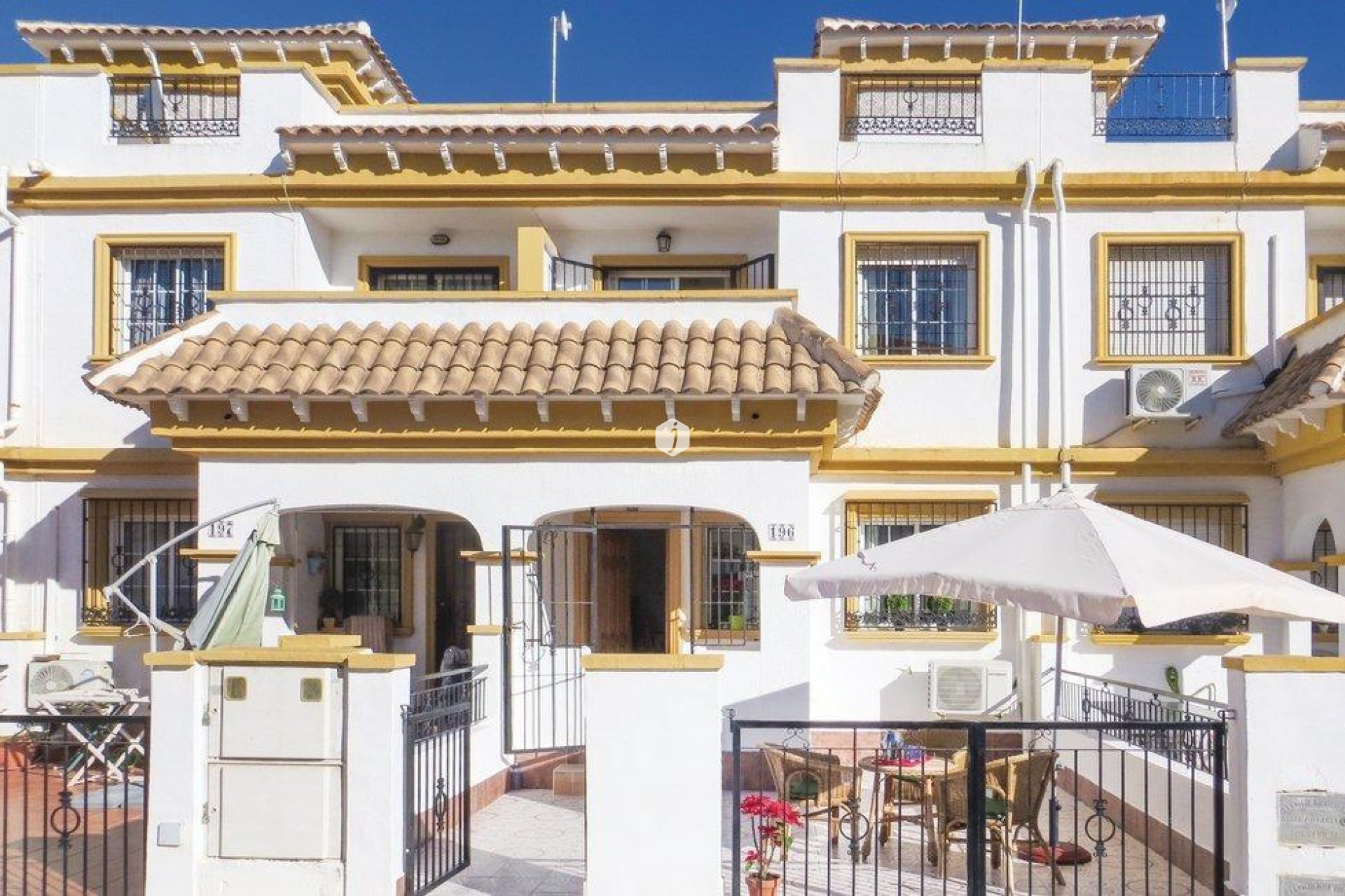 Resale - Chalet -
Torrevieja - Carrefour