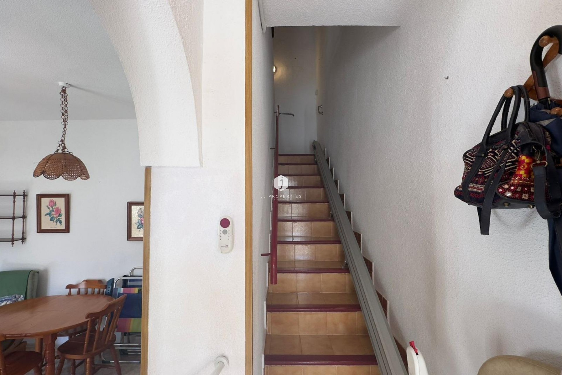 Resale - Chalet -
Torrevieja - Centro