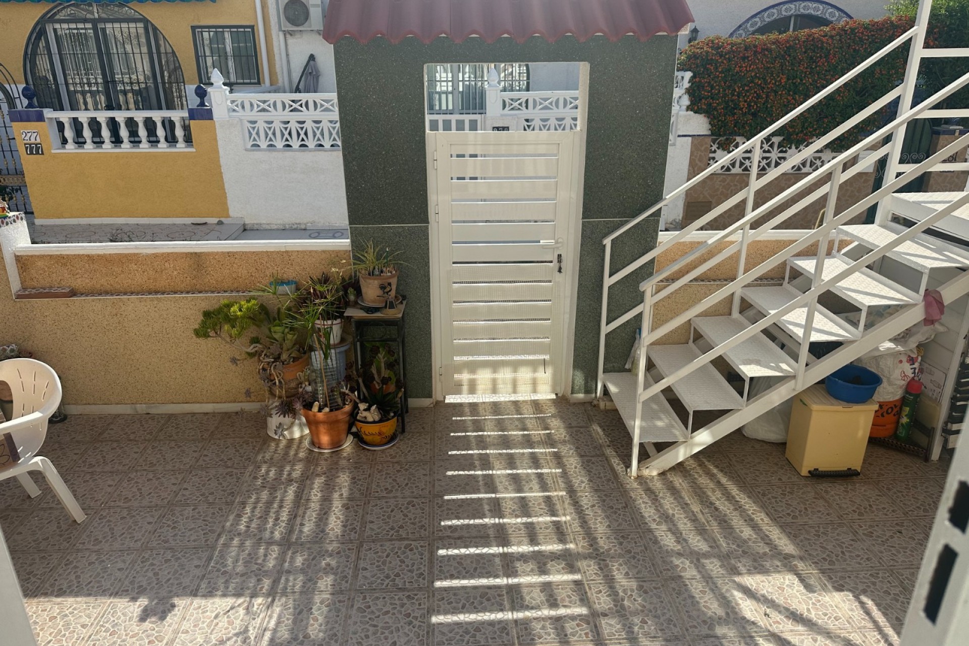 Resale - Chalet -
Torrevieja - Costa Blanca