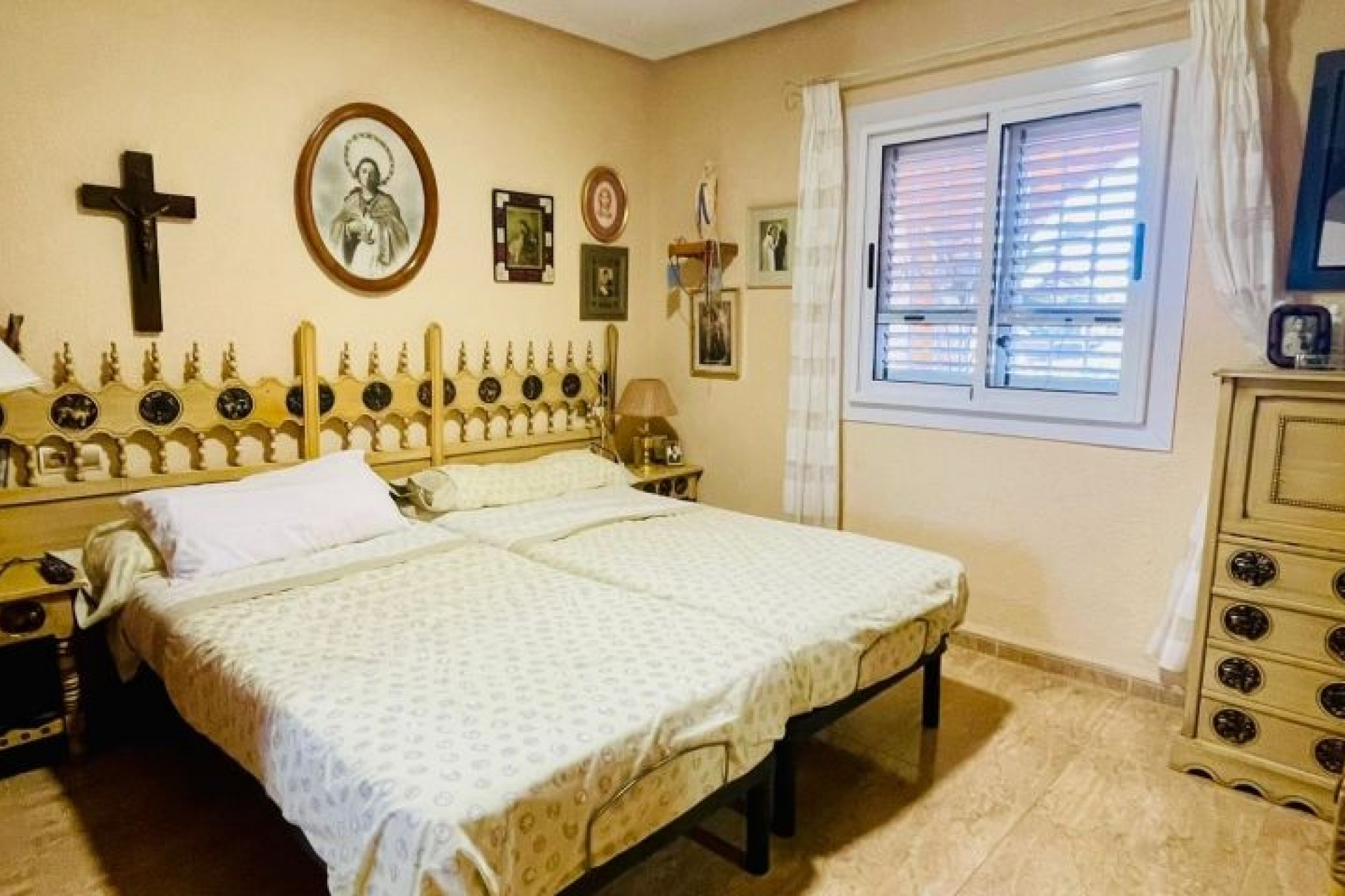 Resale - Chalet -
Torrevieja - Costa Blanca