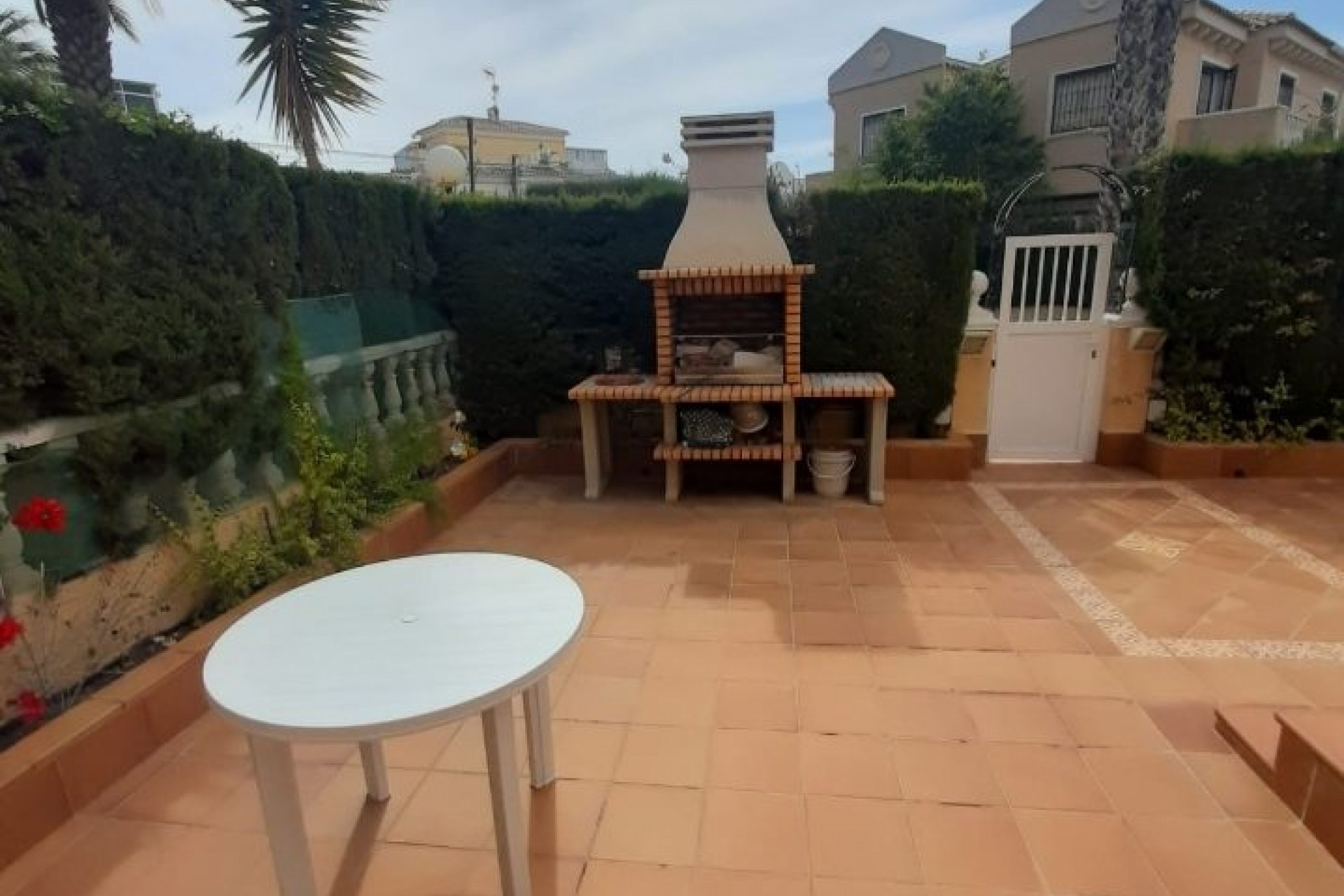 Resale - Chalet -
Torrevieja - Costa Blanca