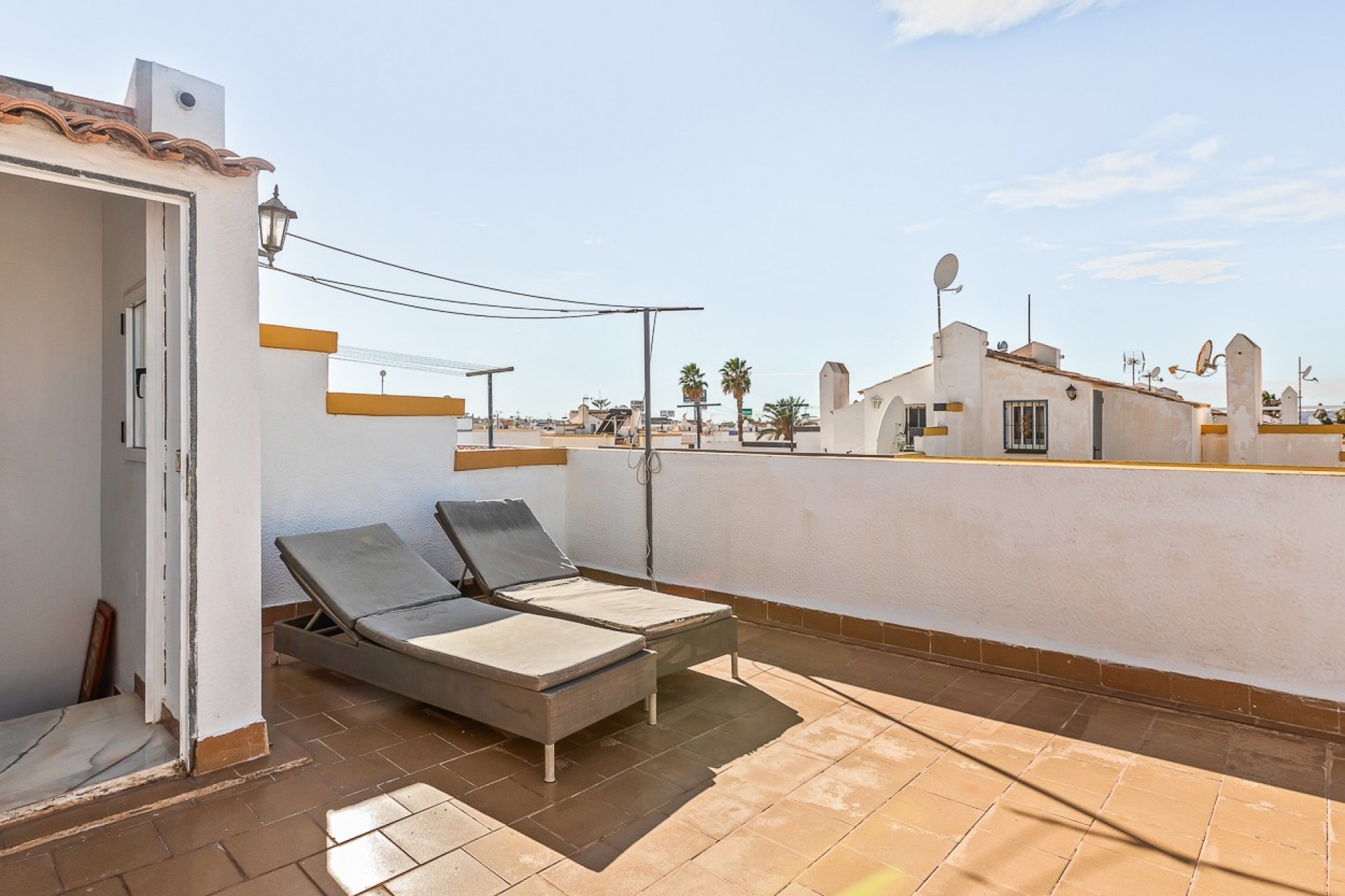 Resale - Chalet -
Torrevieja - Costa Blanca