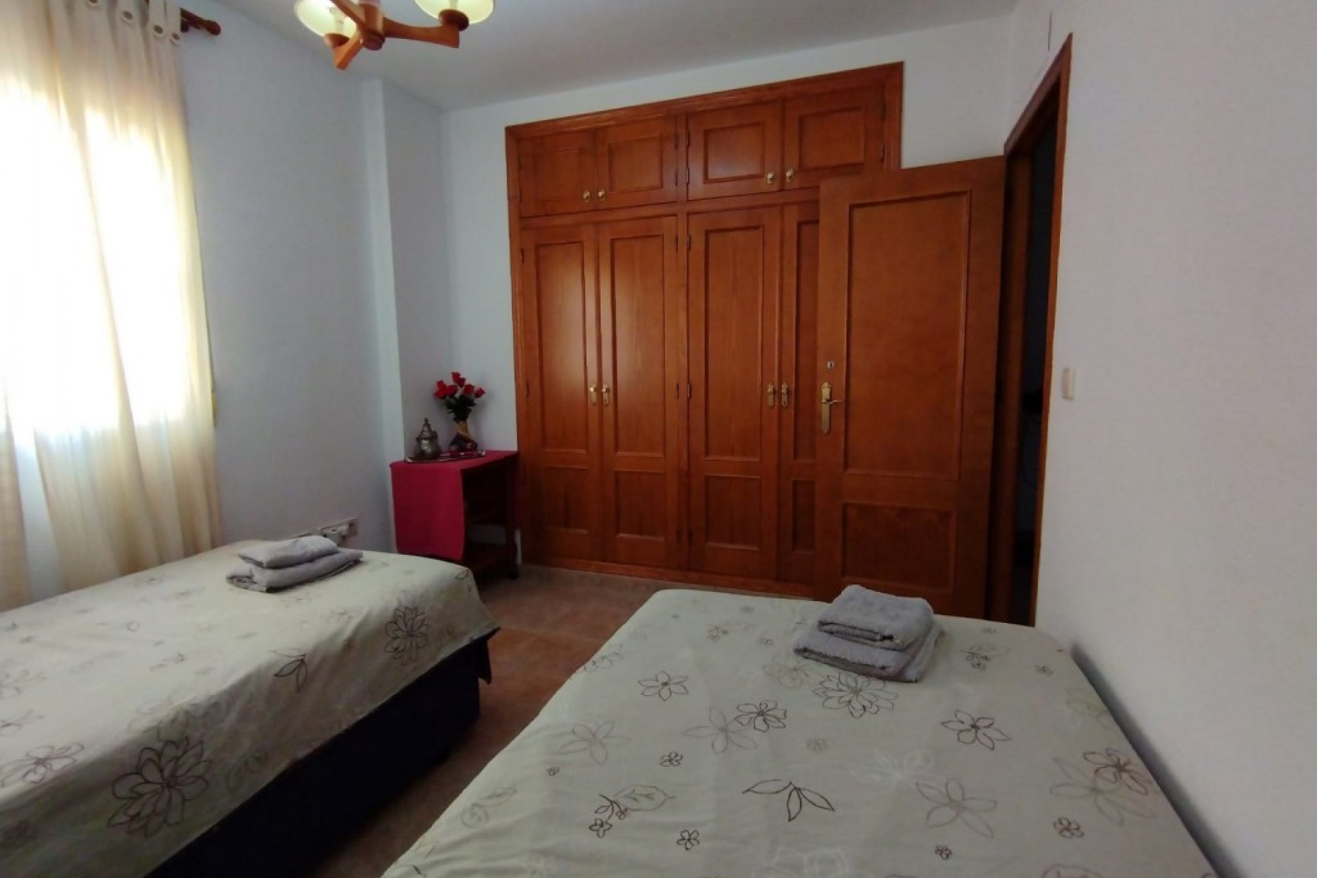 Resale - Chalet -
Torrevieja - Costa Blanca