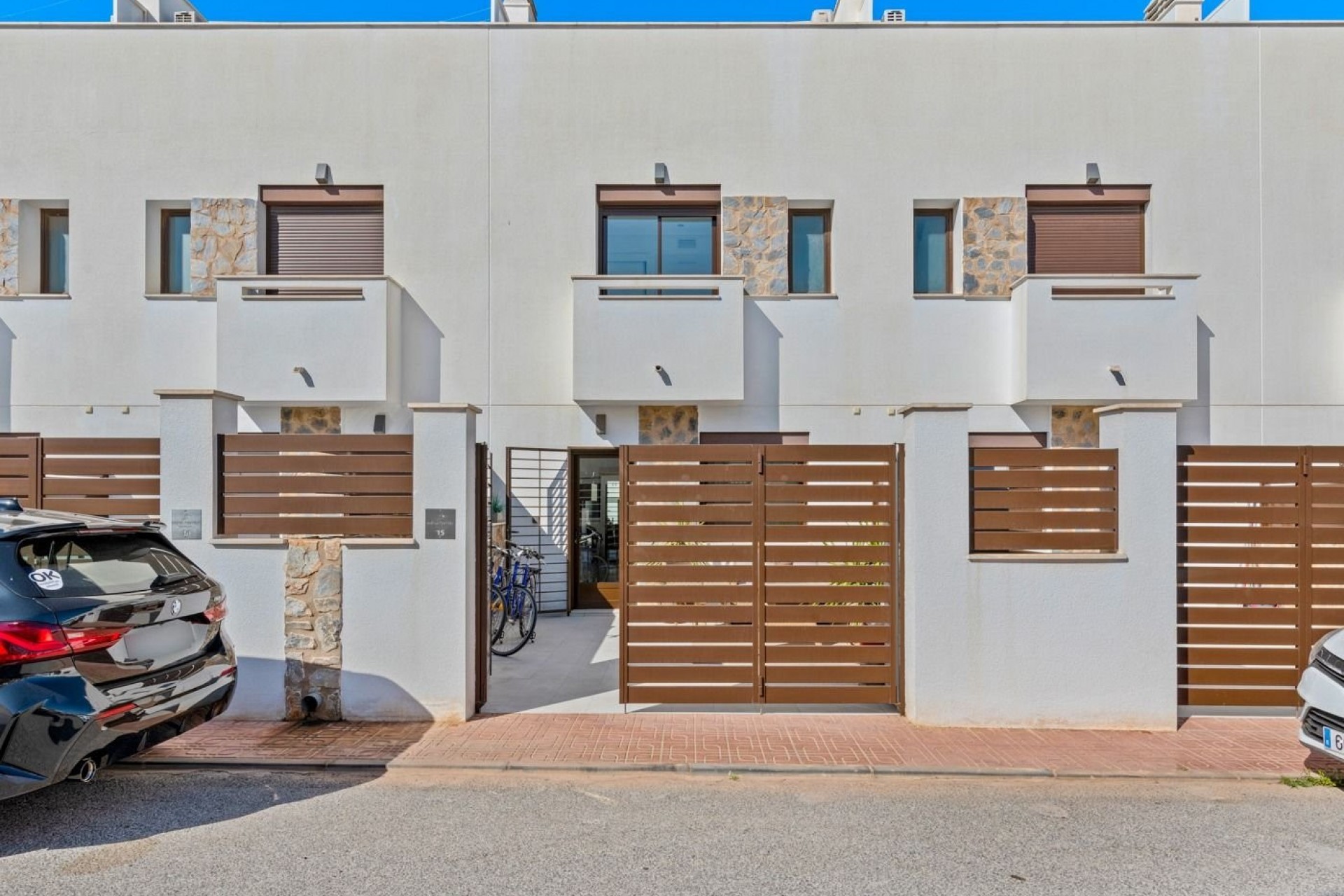 Resale - Chalet -
Torrevieja - Costa Blanca