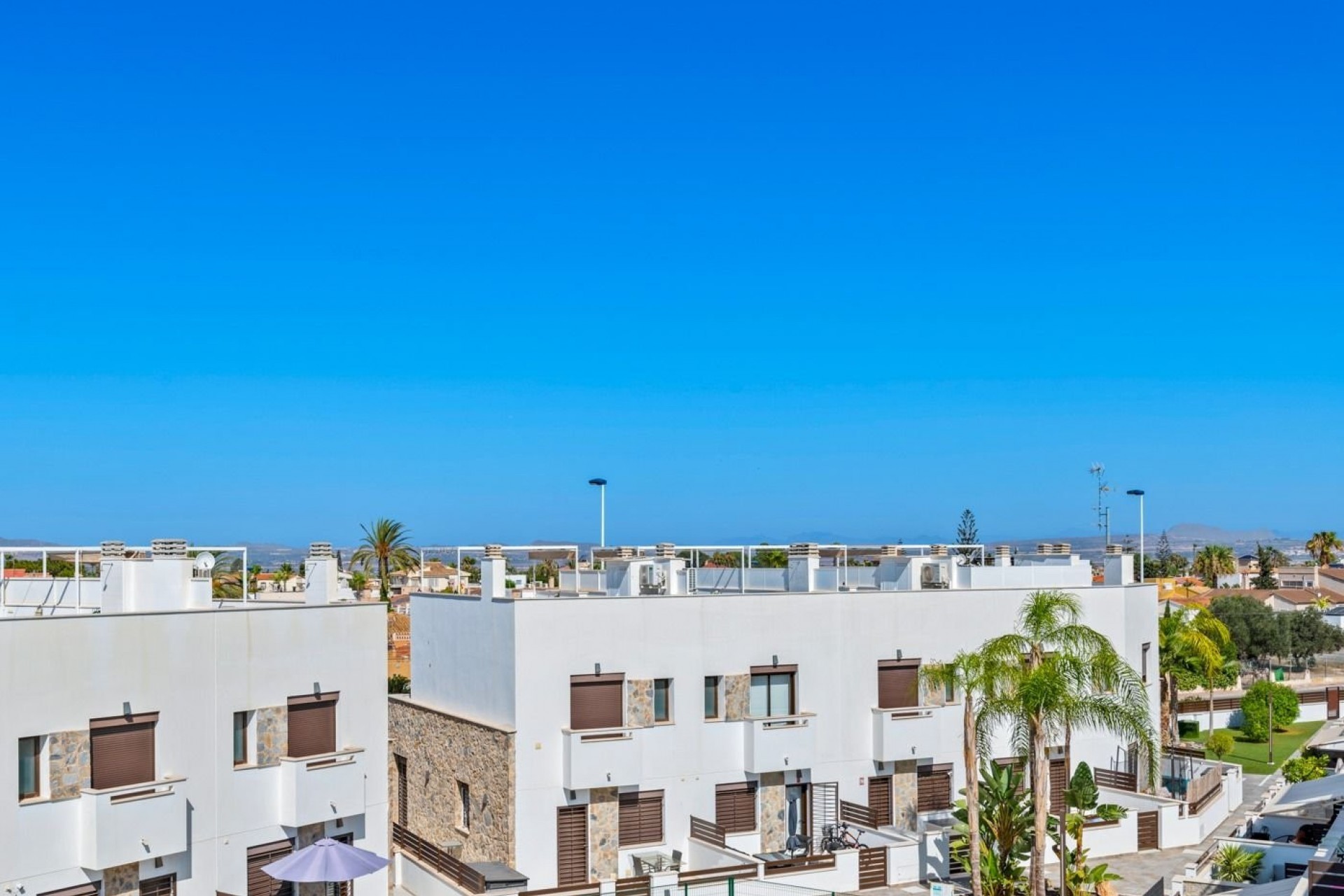 Resale - Chalet -
Torrevieja - Costa Blanca