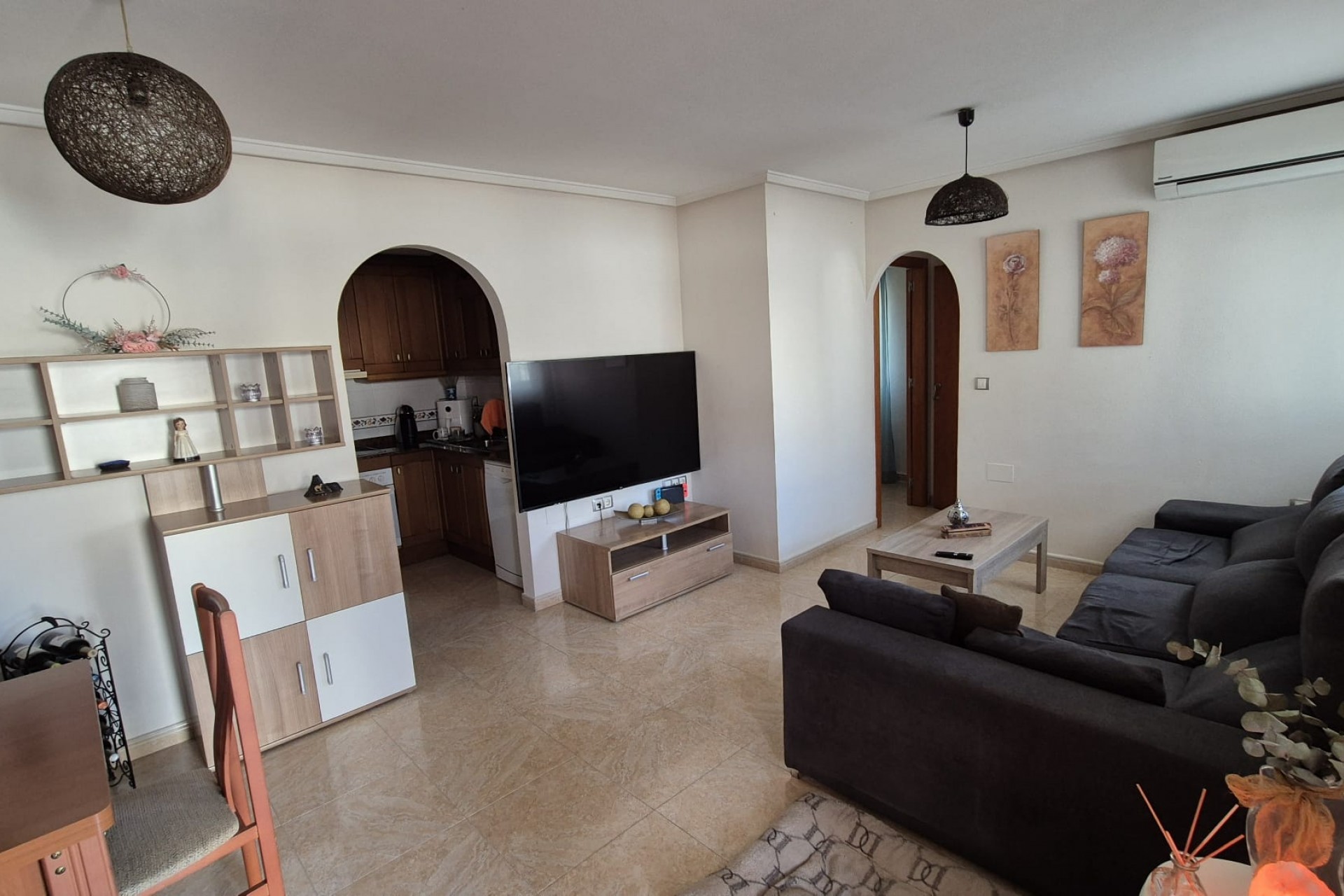 Resale - Chalet -
Torrevieja - Costa Blanca