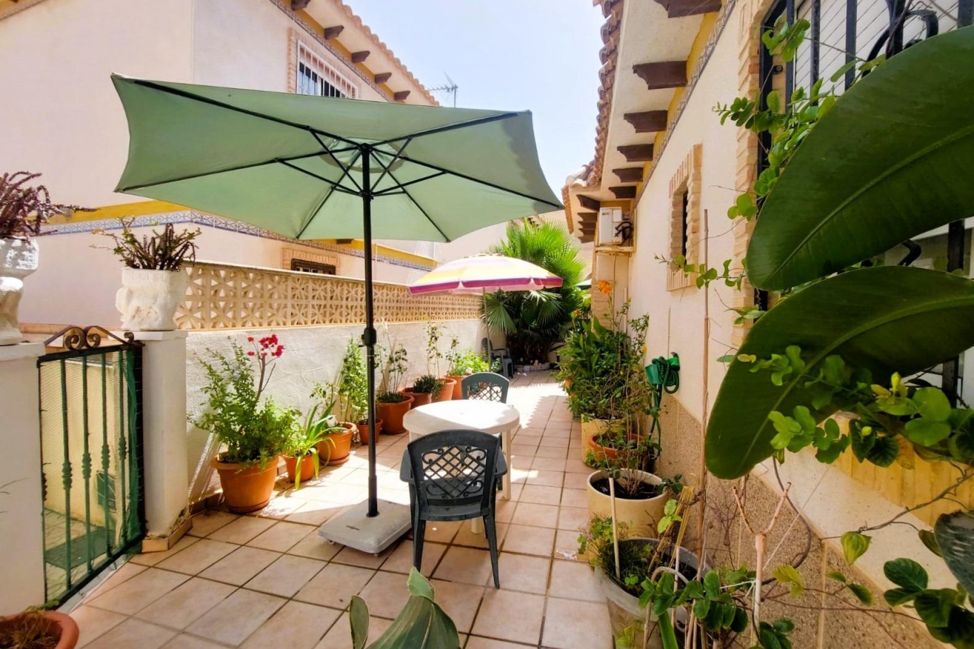 Resale - Chalet -
Torrevieja - Costa Blanca