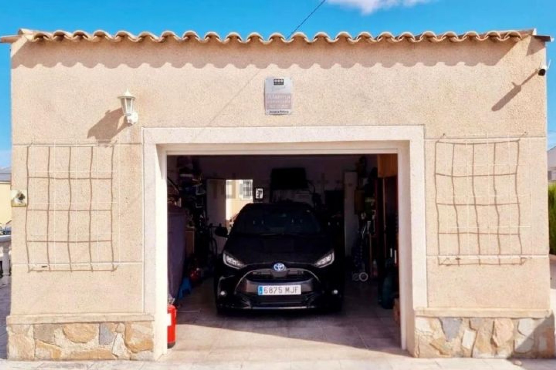 Resale - Chalet -
Torrevieja - Costa Blanca