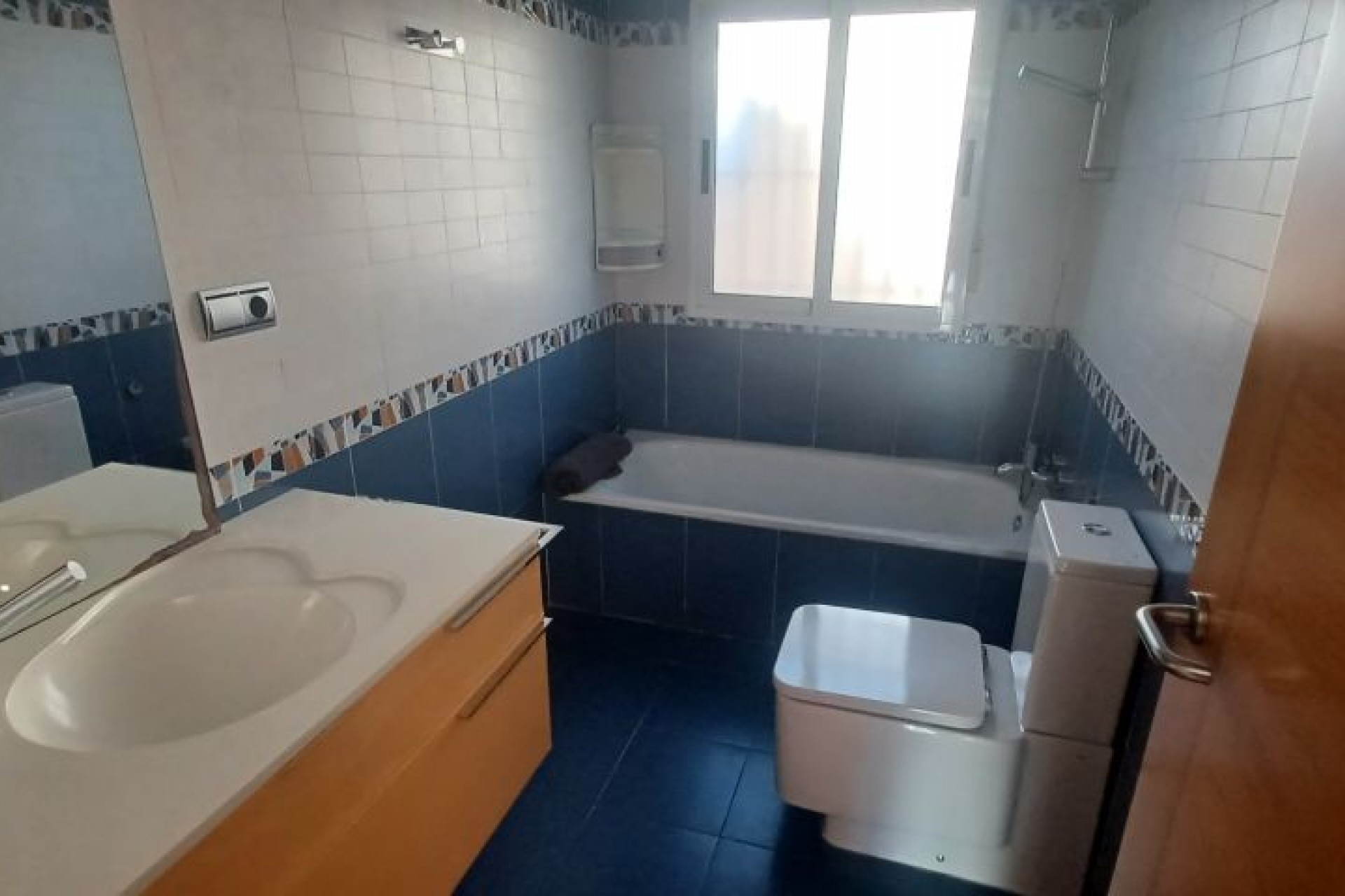 Resale - Chalet -
Torrevieja - Costa Blanca