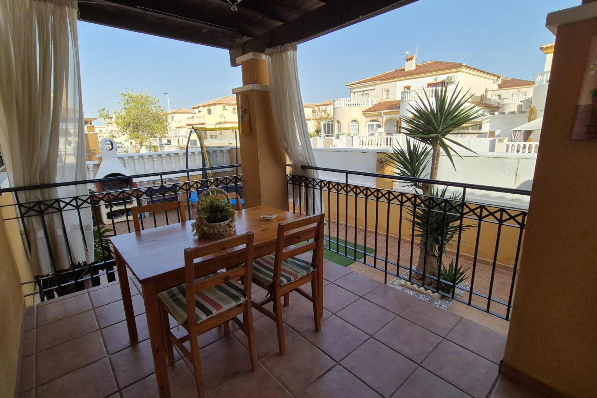 Resale - Chalet -
Torrevieja - Costa Blanca