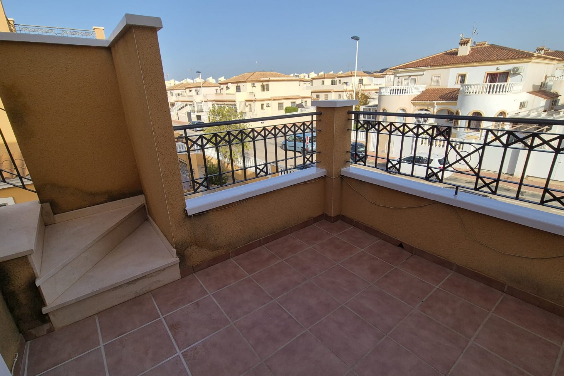 Resale - Chalet -
Torrevieja - Costa Blanca