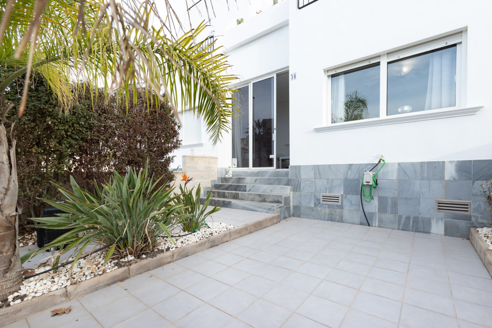 Resale - Chalet -
Torrevieja - Costa Blanca