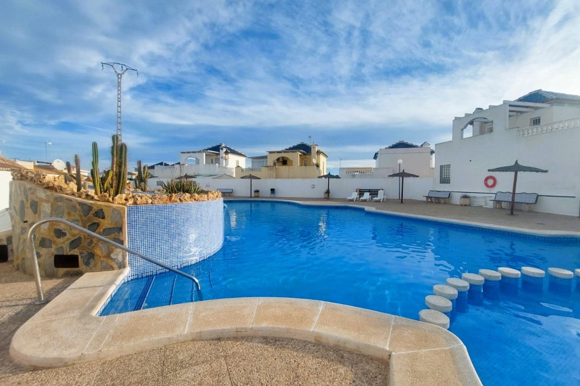 Resale - Chalet -
Torrevieja - Costa Blanca