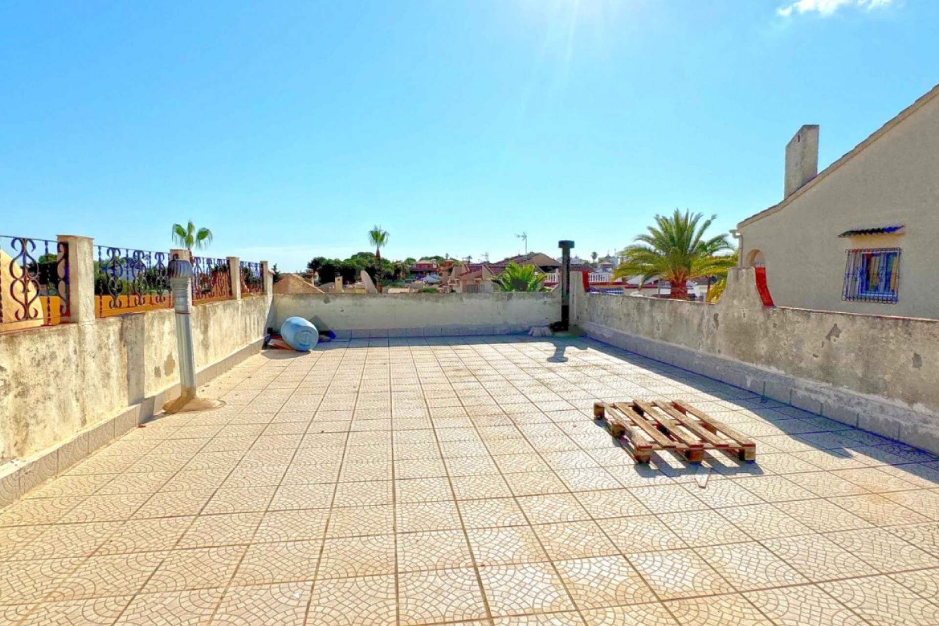 Resale - Chalet -
Torrevieja - Costa Blanca