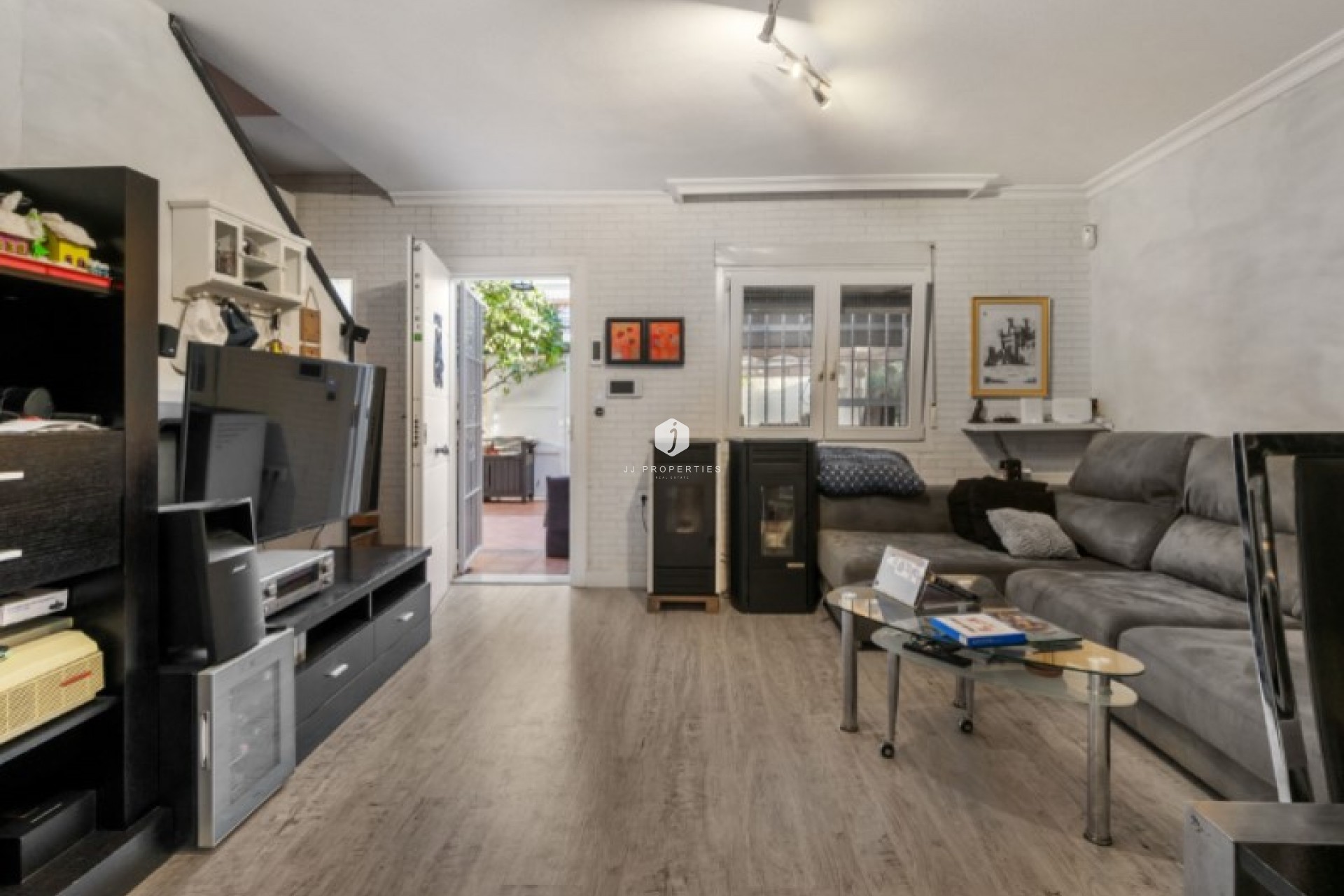 Resale - Chalet -
Torrevieja - Costa Blanca