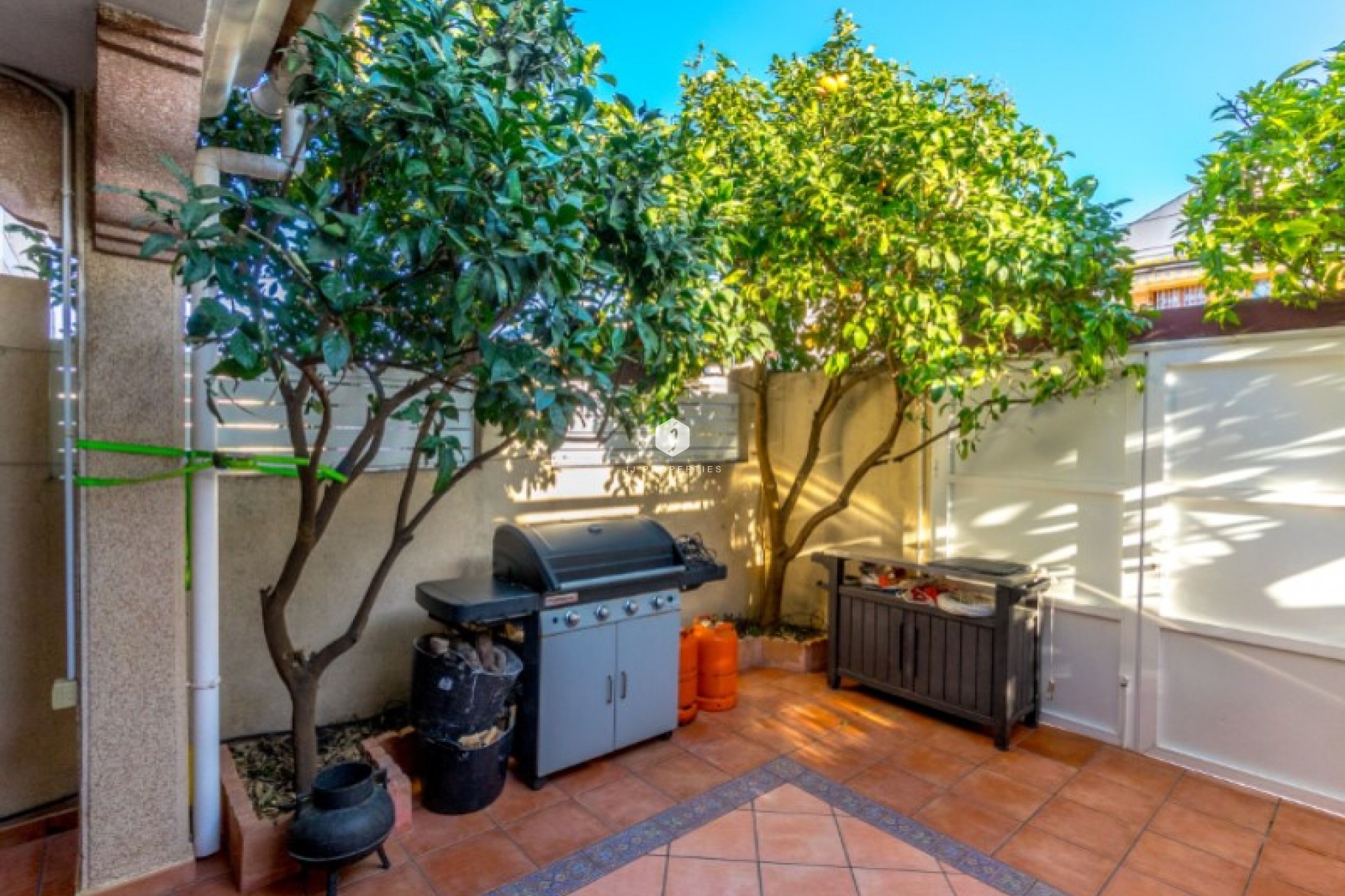 Resale - Chalet -
Torrevieja - Costa Blanca