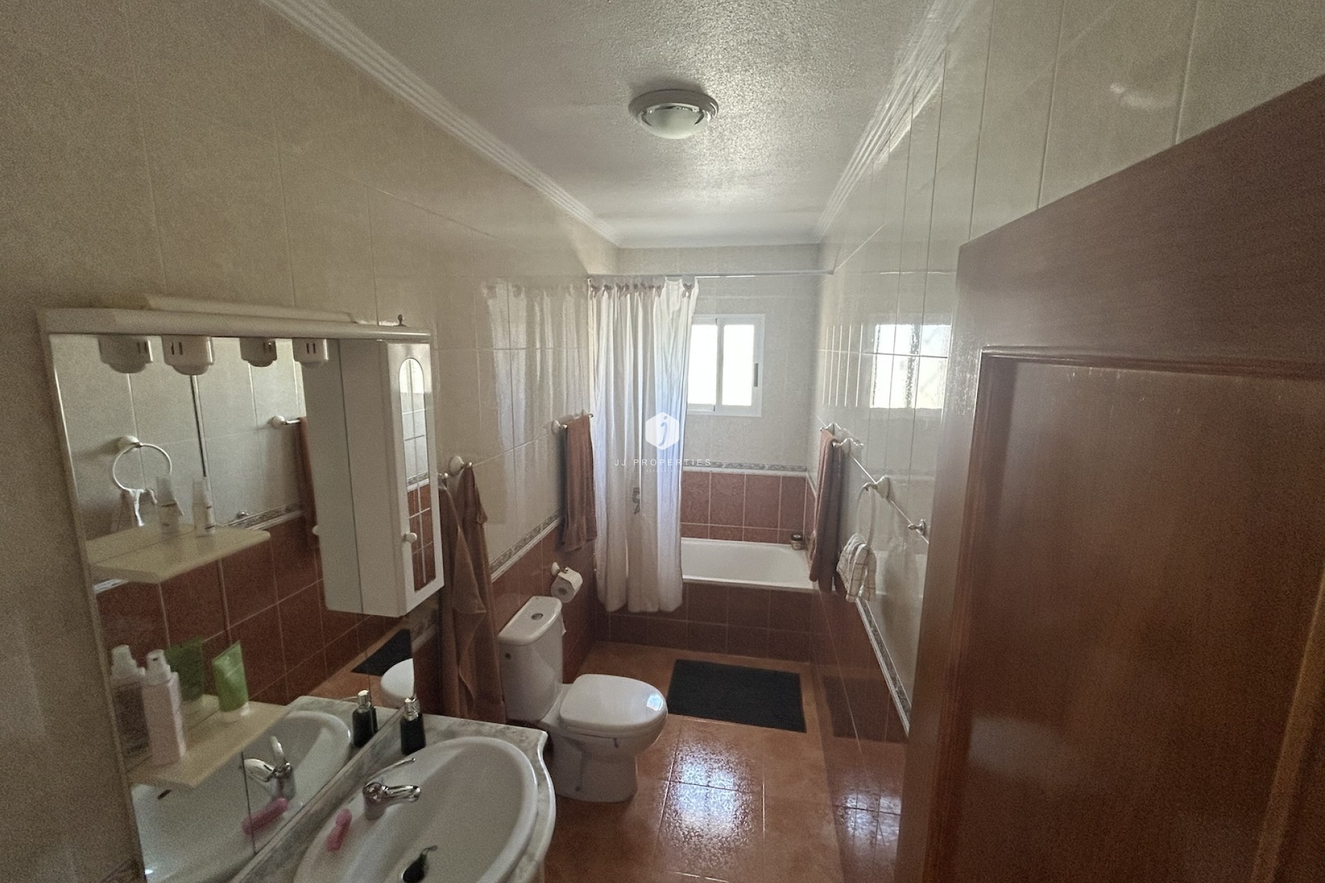 Resale - Chalet -
Torrevieja - Costa Blanca