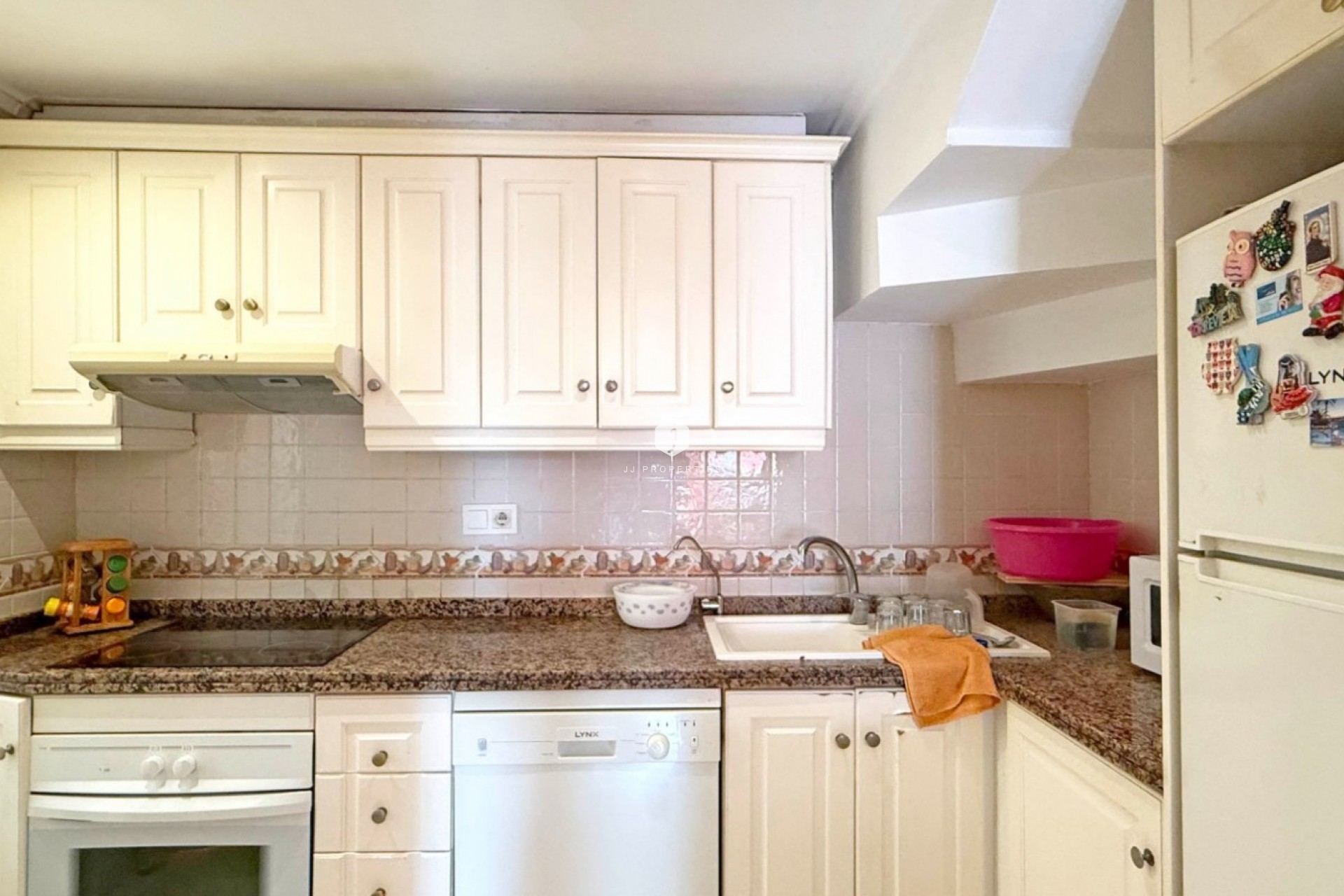 Resale - Chalet -
Torrevieja - Costa Blanca