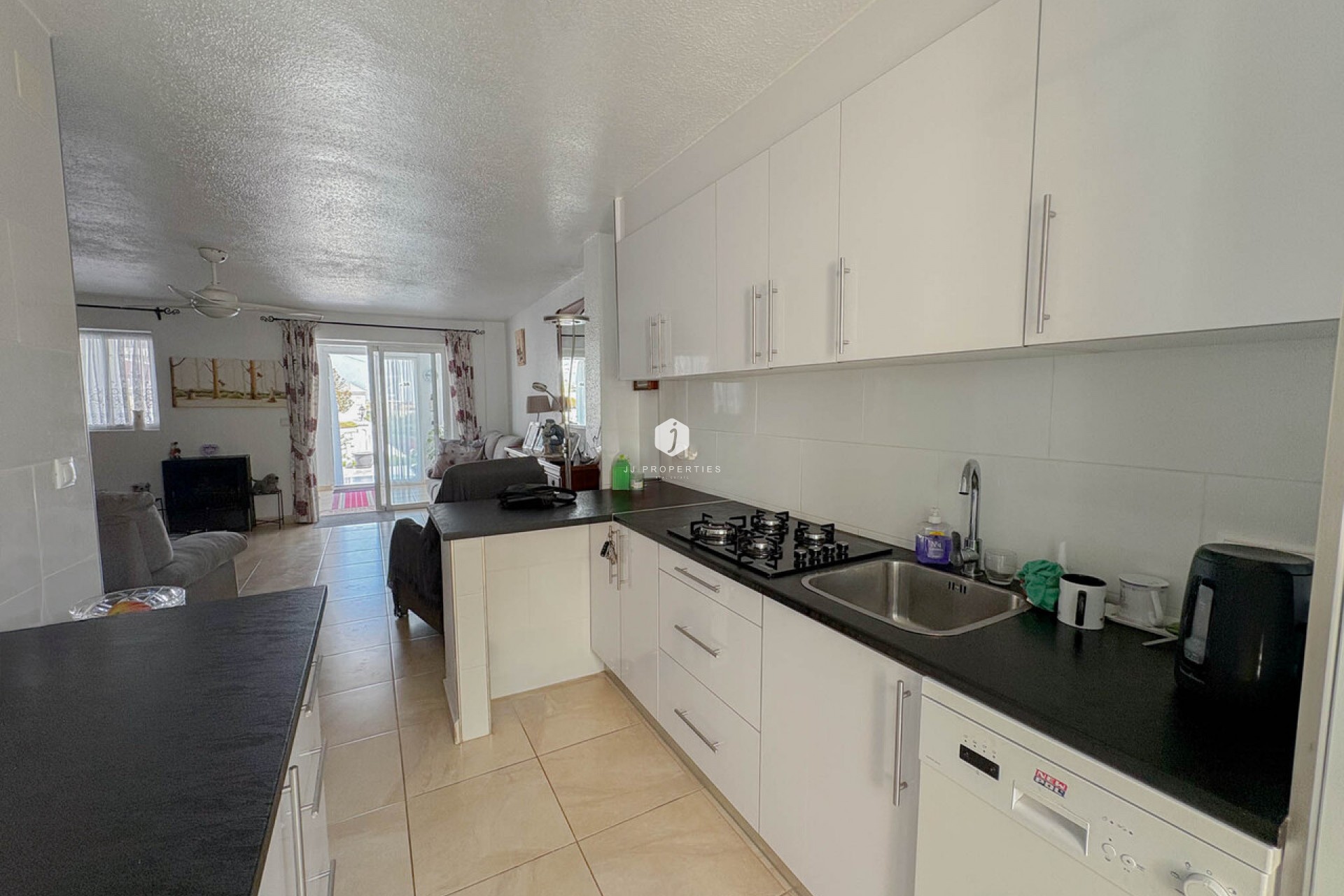 Resale - Chalet -
Torrevieja - Costa Blanca