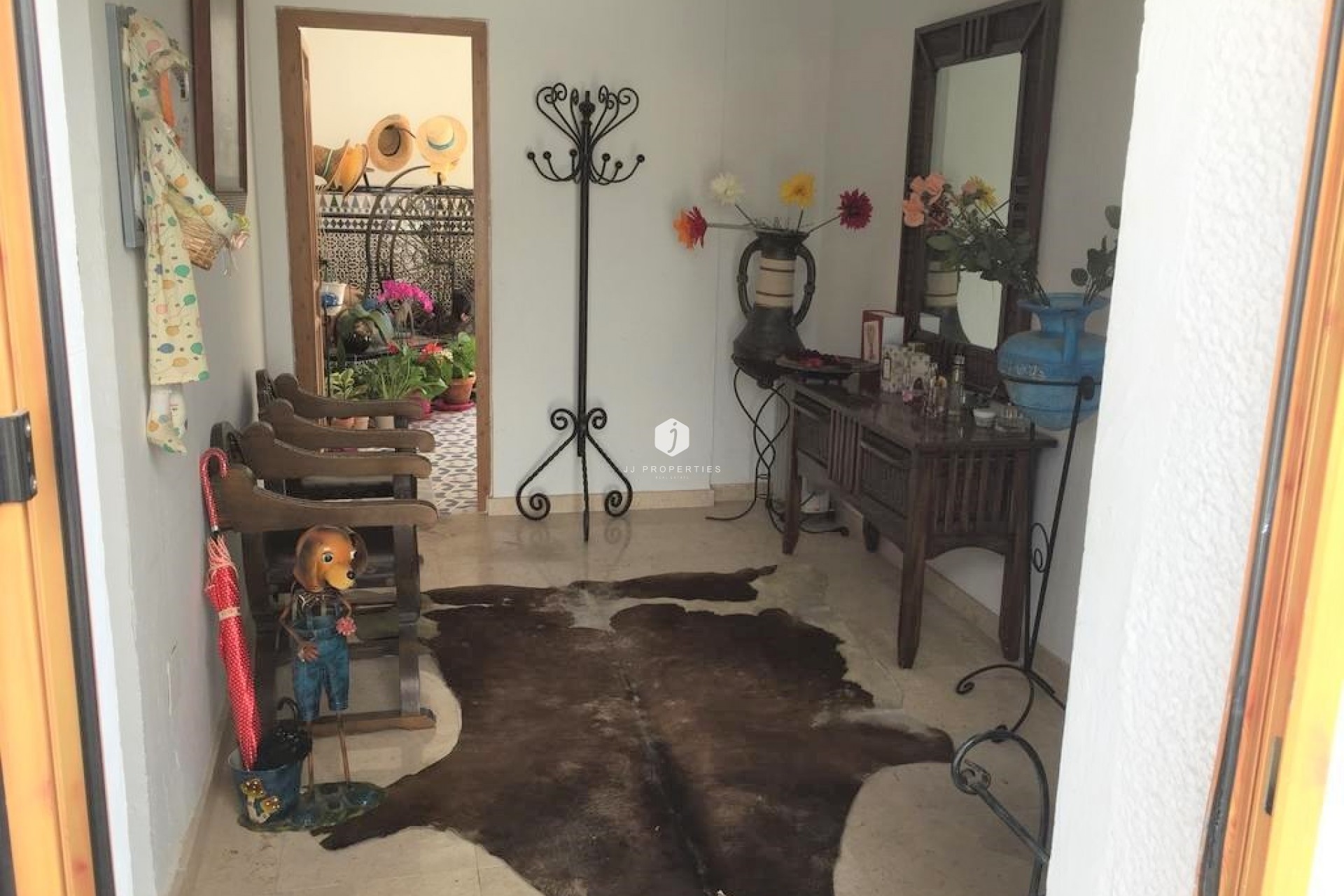 Resale - Chalet -
Torrevieja - Costa Blanca