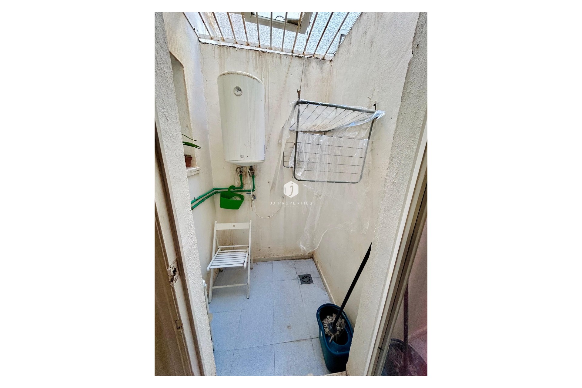 Resale - Chalet -
Torrevieja - Costa Blanca