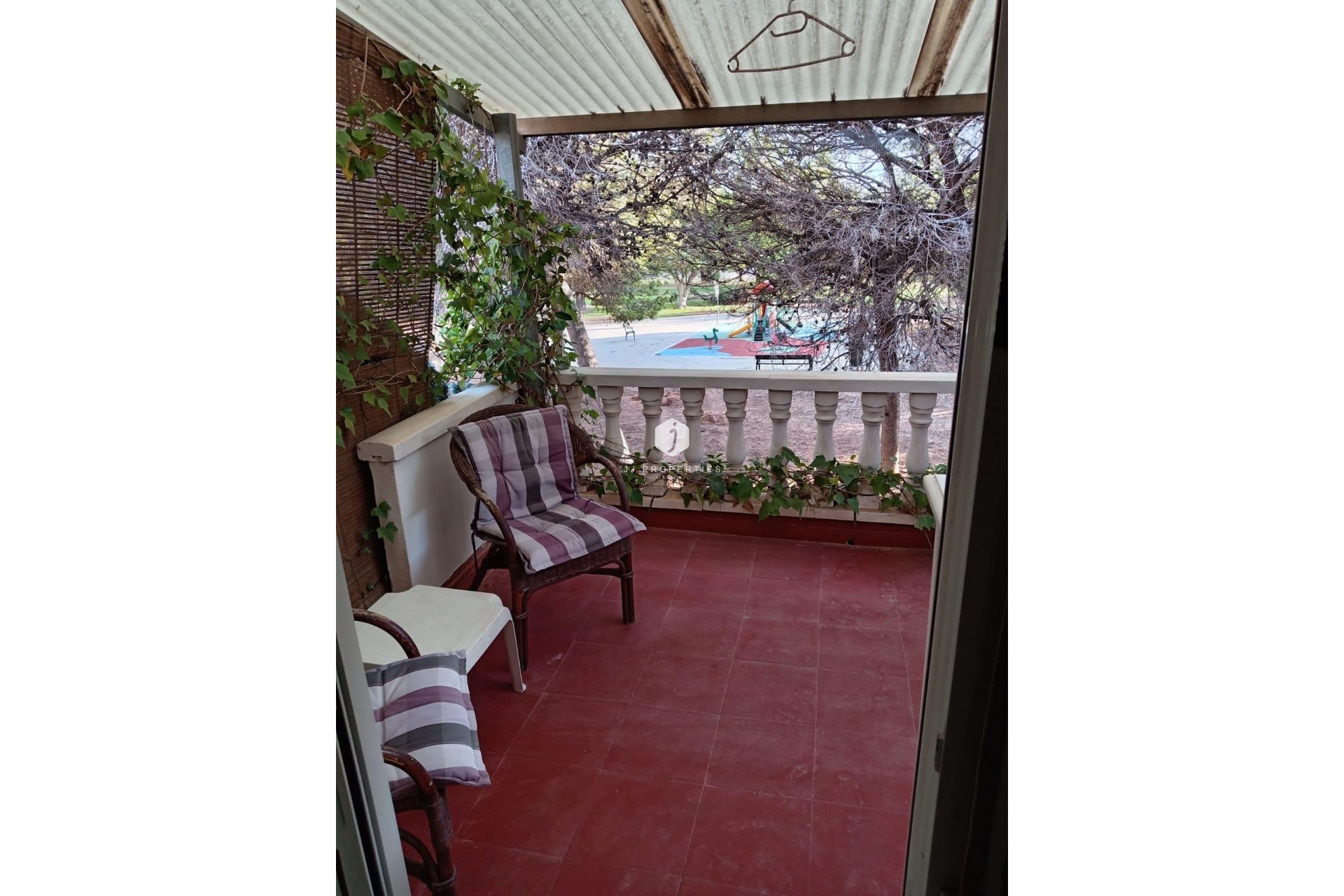 Resale - Chalet -
Torrevieja - Costa Blanca