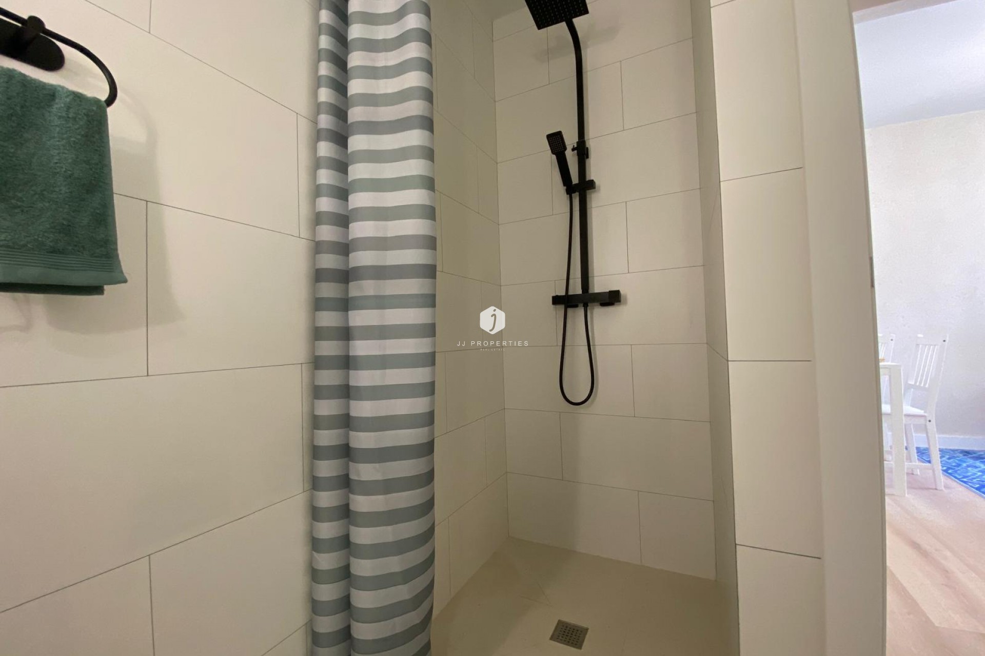 Resale - Chalet -
Torrevieja - Costa Blanca