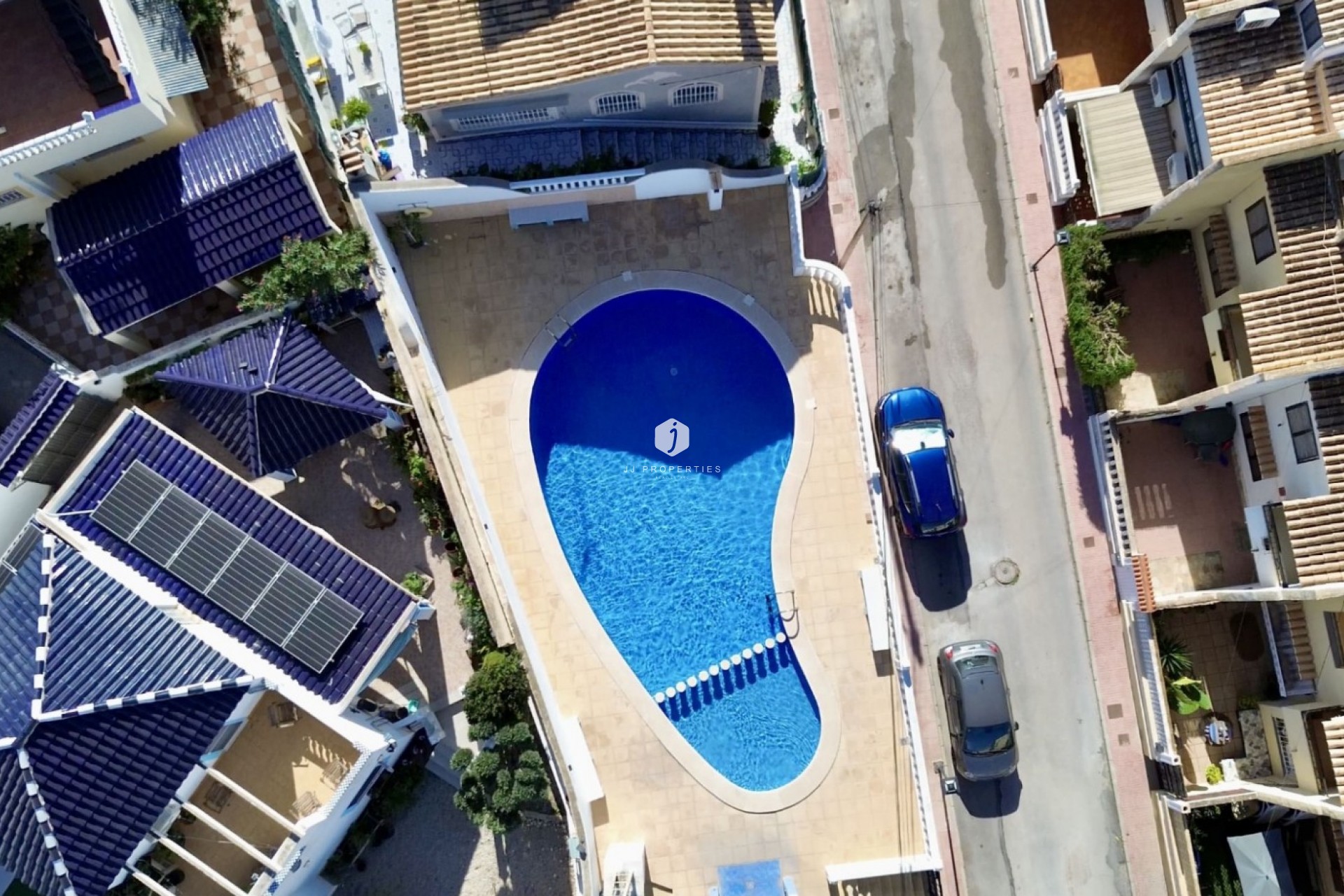 Resale - Chalet -
Torrevieja - Costa Blanca