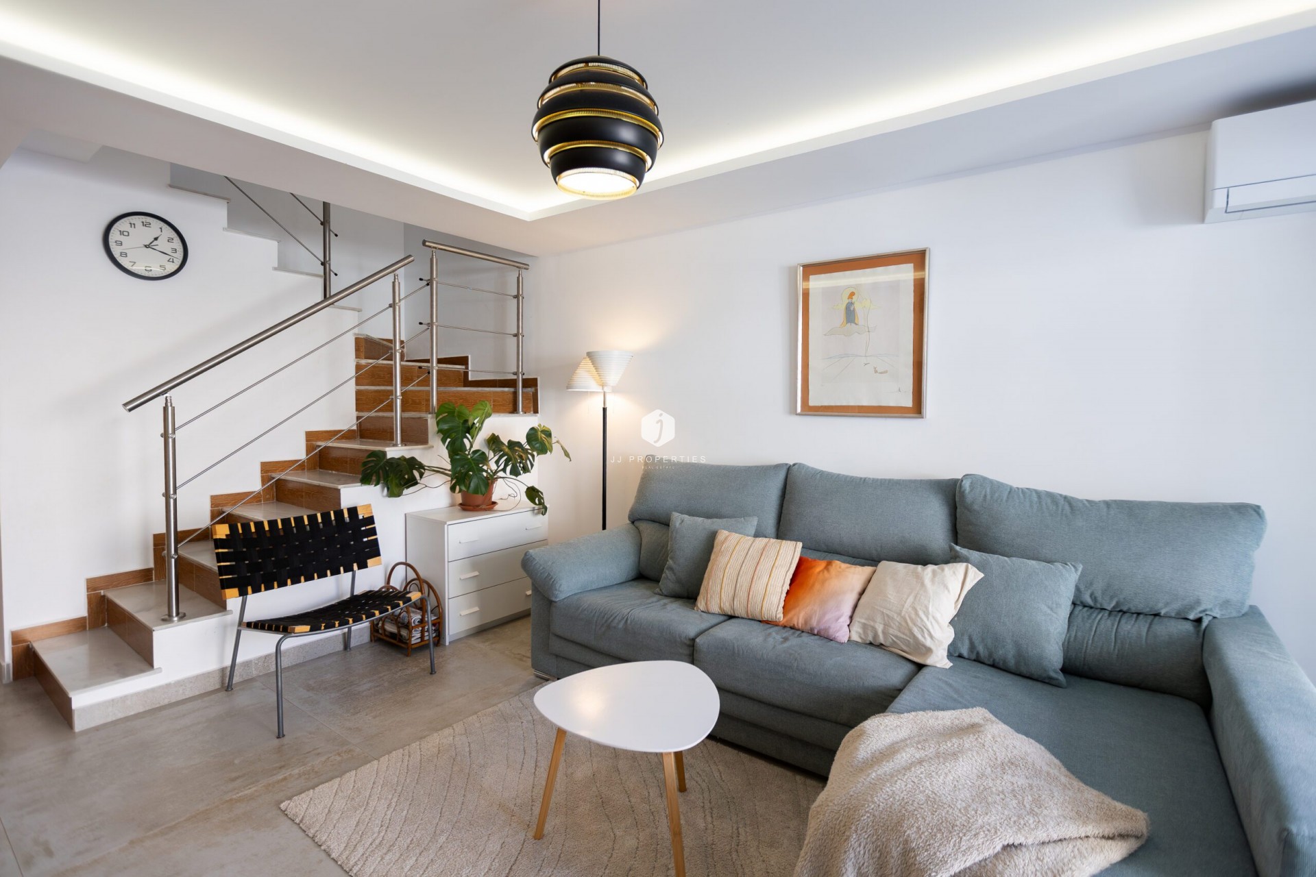 Resale - Chalet -
Torrevieja - Costa Blanca