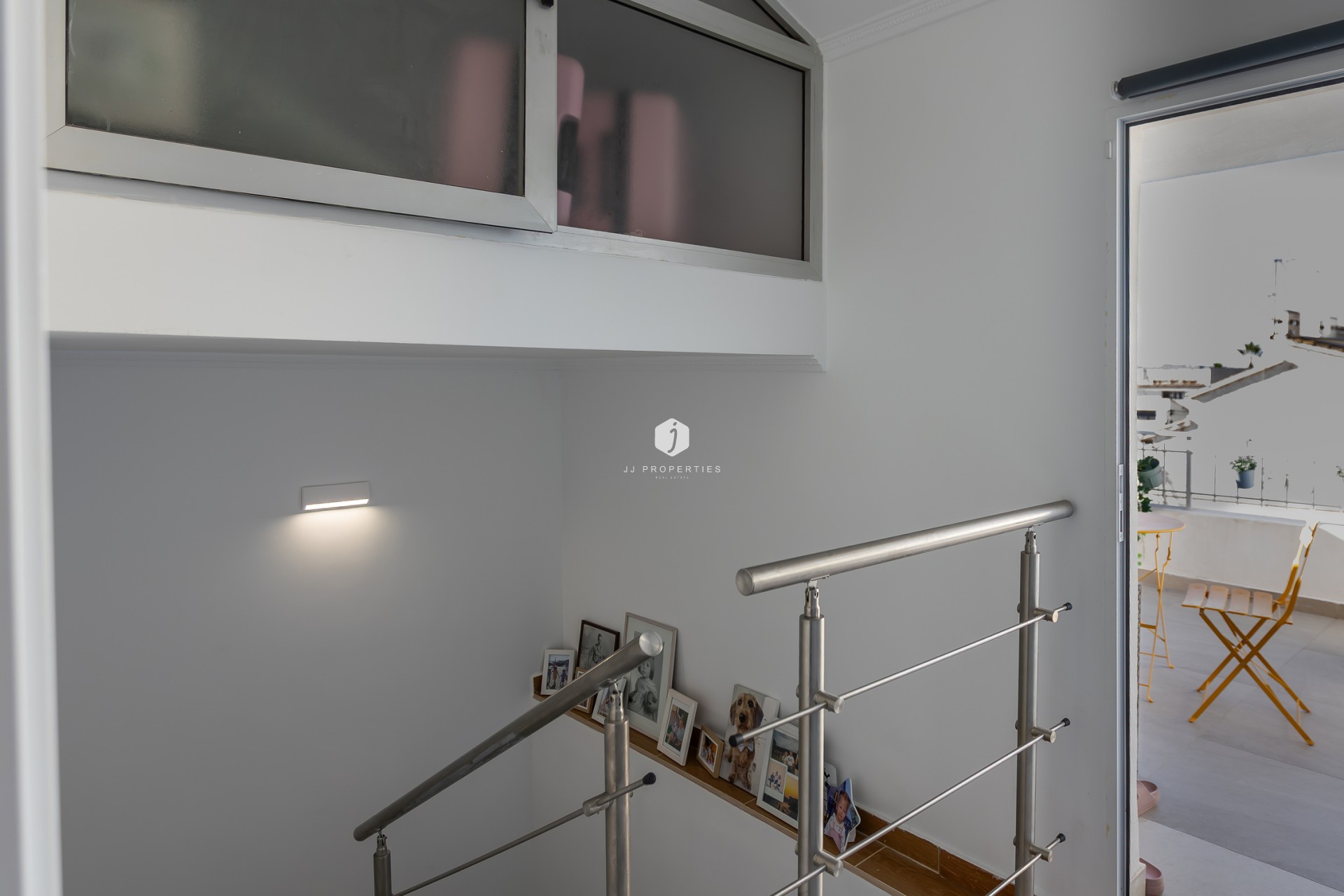 Resale - Chalet -
Torrevieja - Costa Blanca