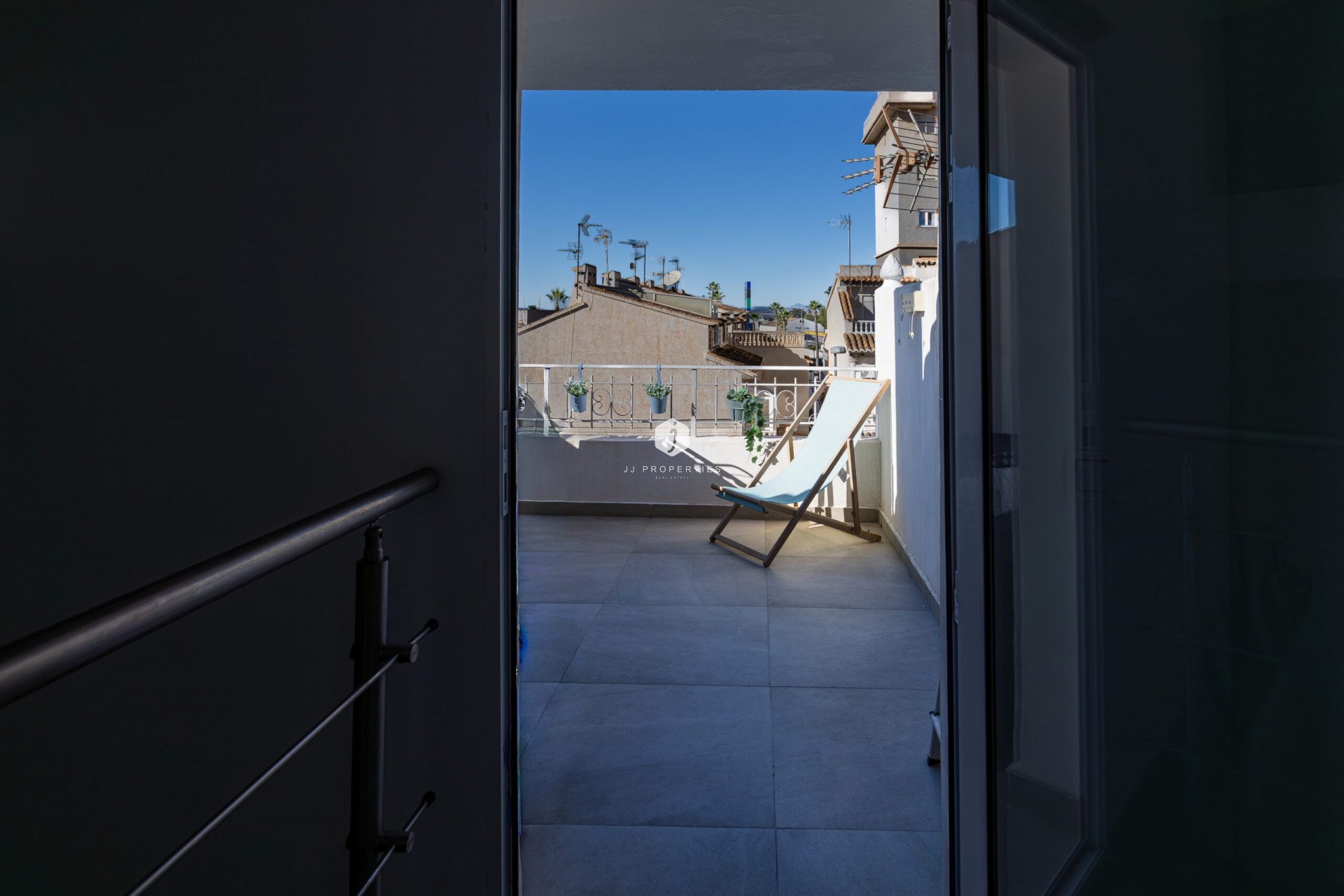 Resale - Chalet -
Torrevieja - Costa Blanca